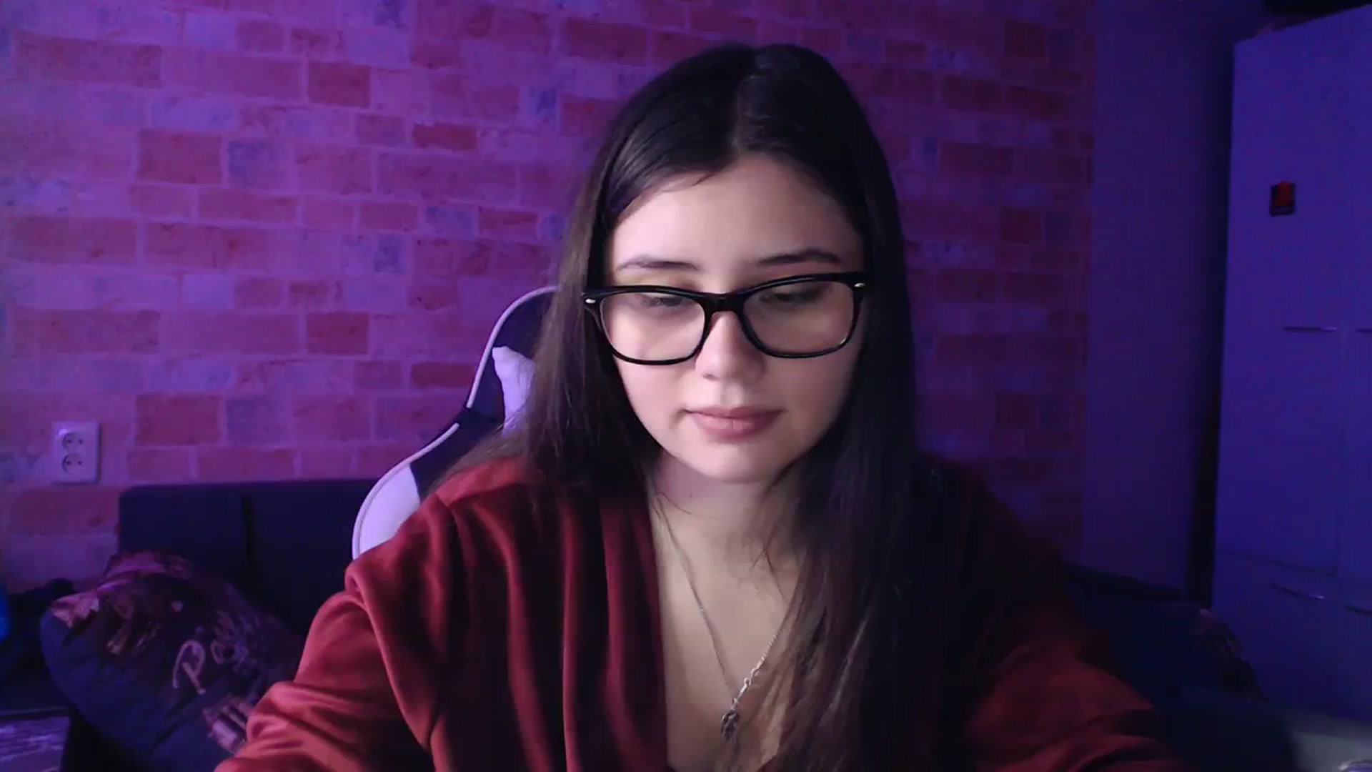 Gallery image thumbnail from Moon_light23's myfreecams stream on, 12/03/2023, 19:51 image 20 of 20