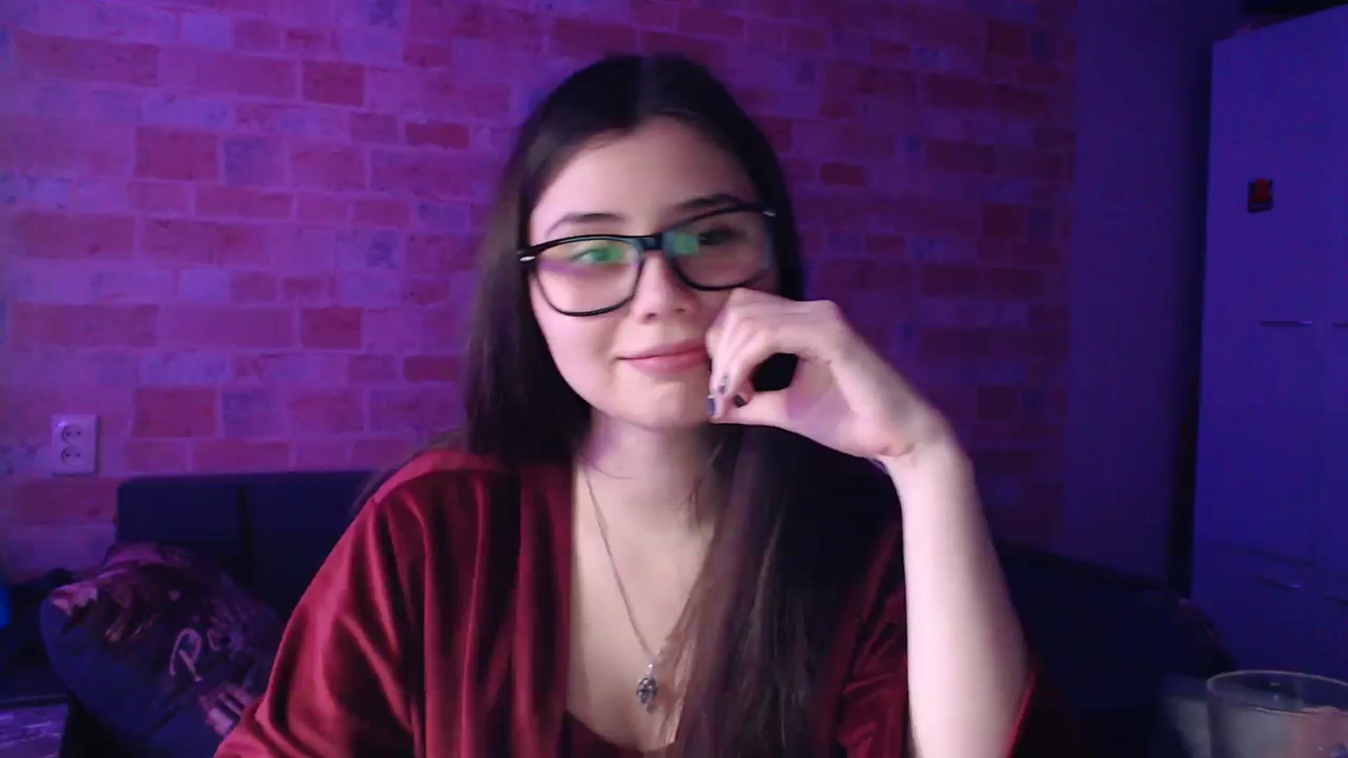 Gallery image thumbnail from Moon_light23's myfreecams stream on, 12/03/2023, 19:51 image 16 of 20