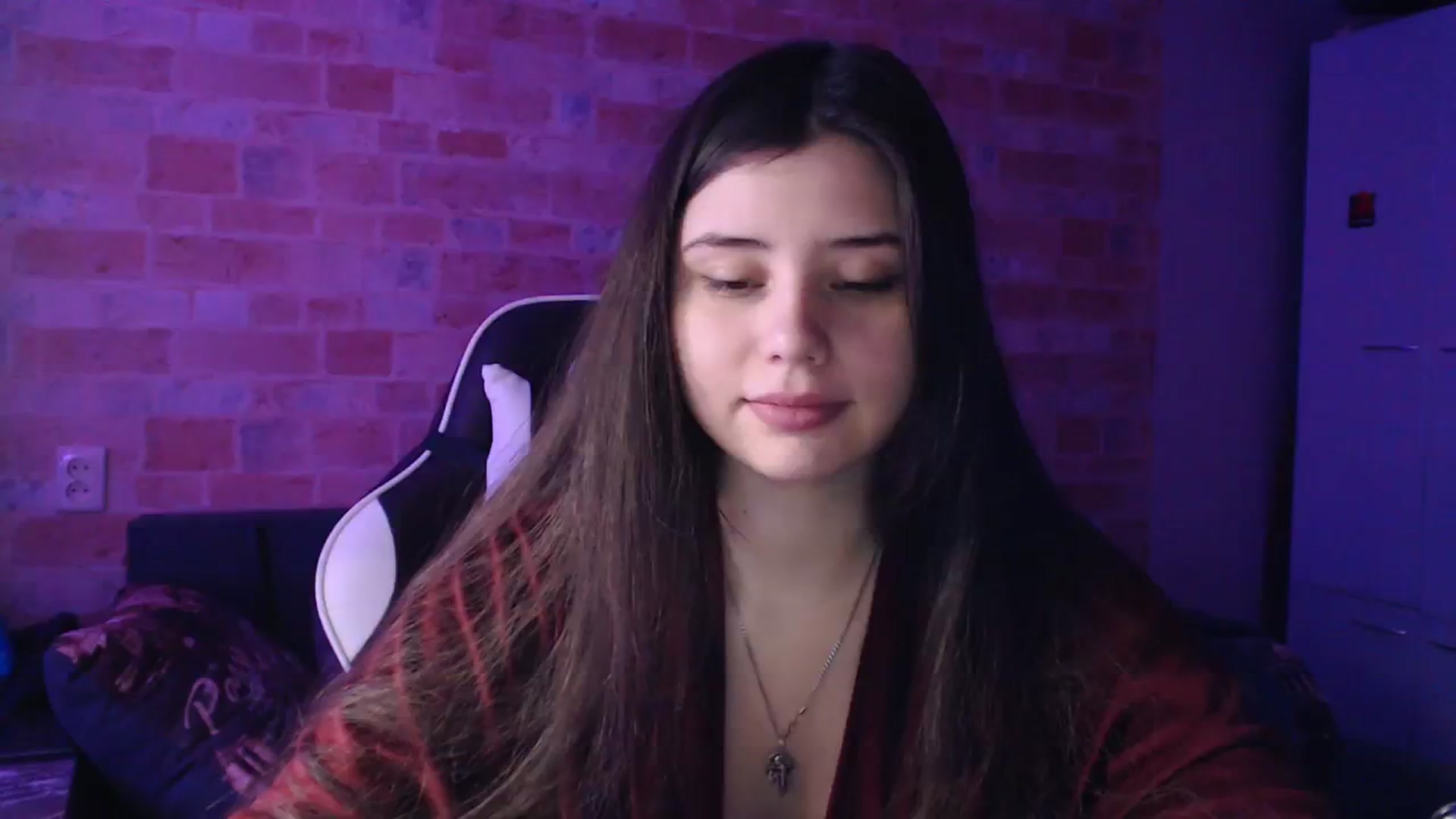 Gallery image thumbnail from Moon_light23's myfreecams stream on, 12/03/2023, 19:51 image 1 of 20