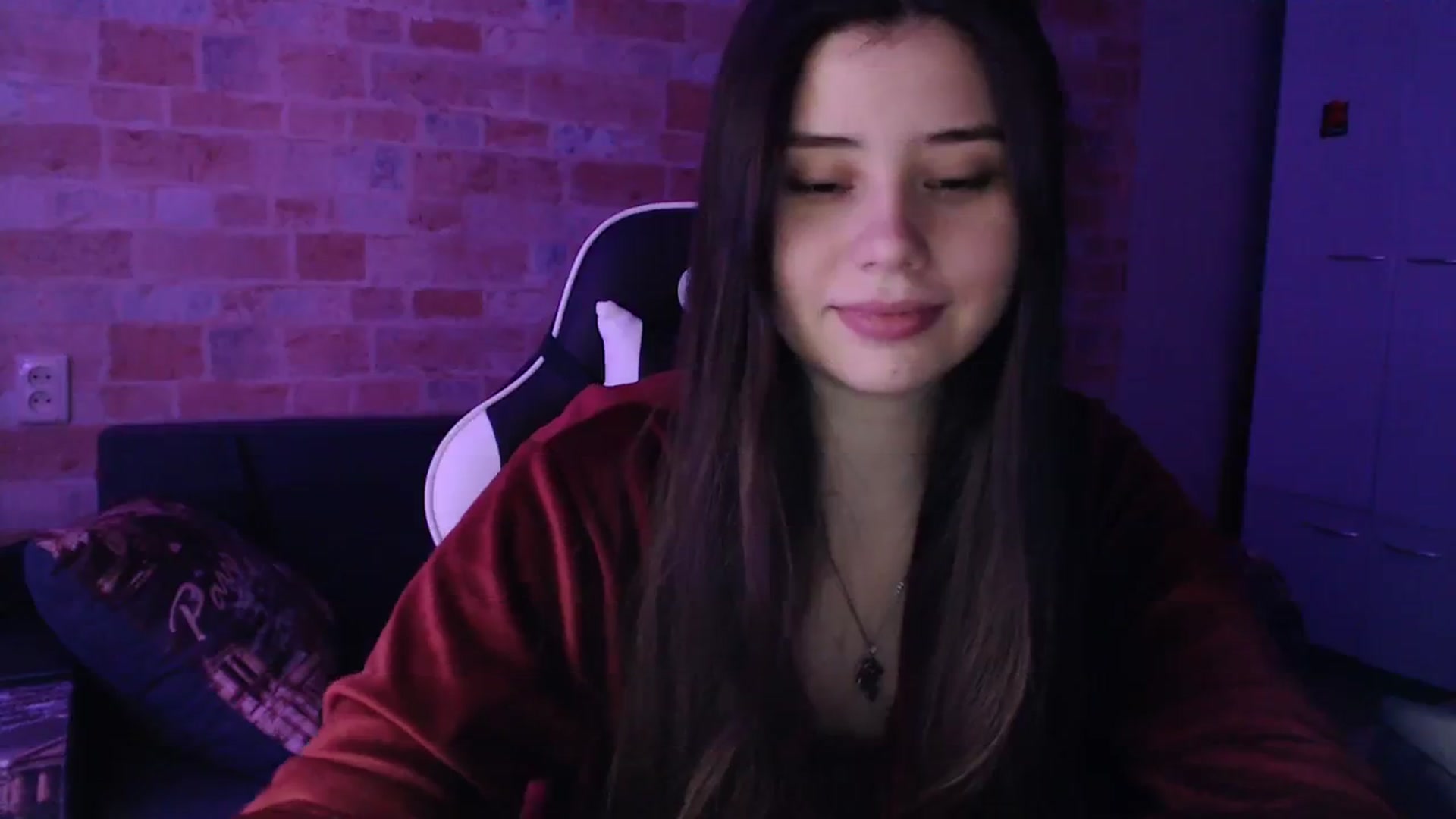 Gallery image thumbnail from Moon_light23's myfreecams stream on, 12/10/2023, 19:49 image 9 of 20