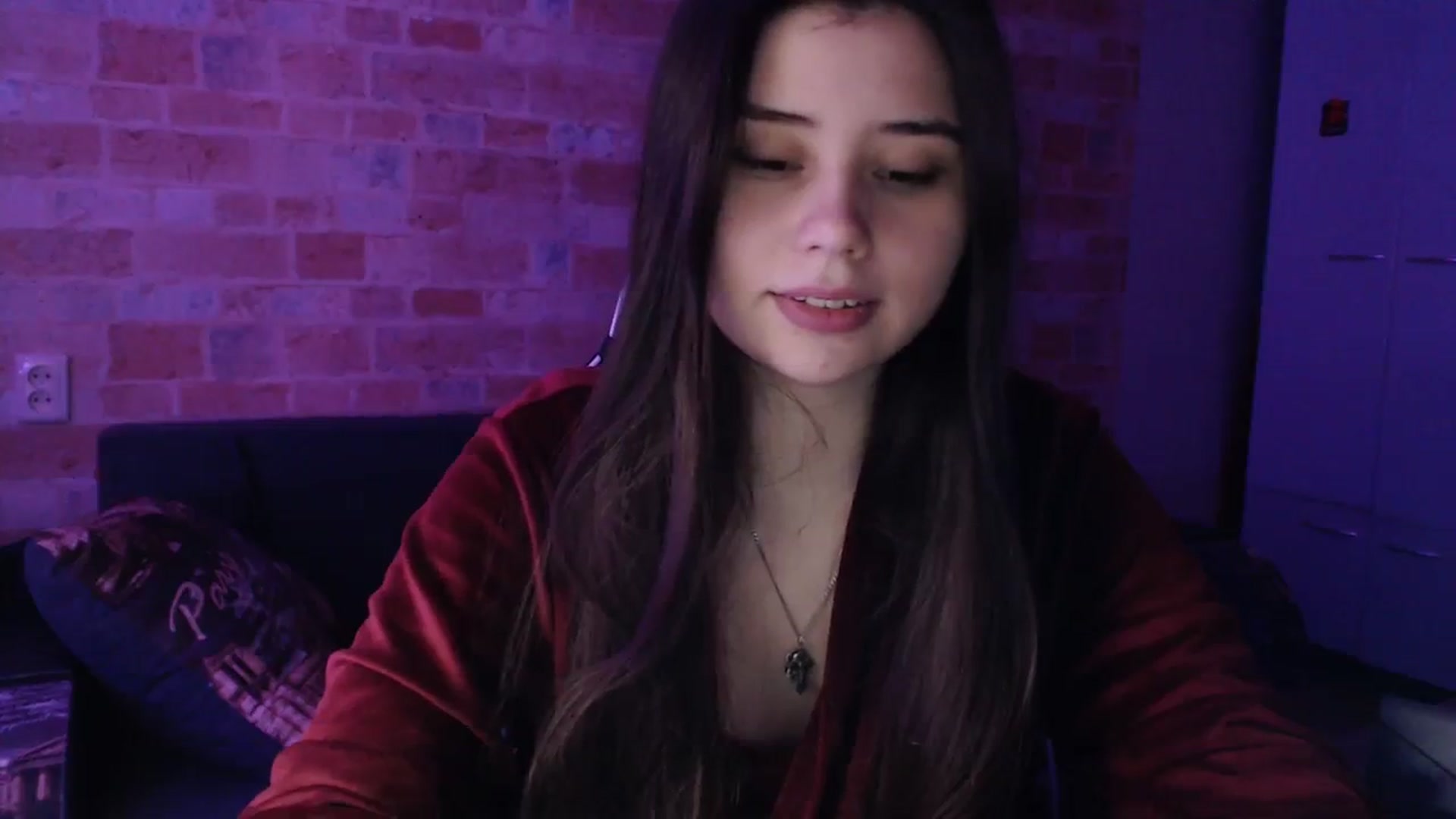 Gallery image thumbnail from Moon_light23's myfreecams stream on, 12/10/2023, 19:49 image 7 of 20