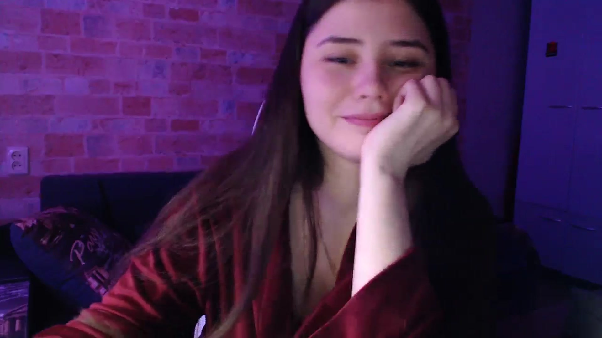 Gallery image thumbnail from Moon_light23's myfreecams stream on, 12/10/2023, 19:49 image 6 of 20
