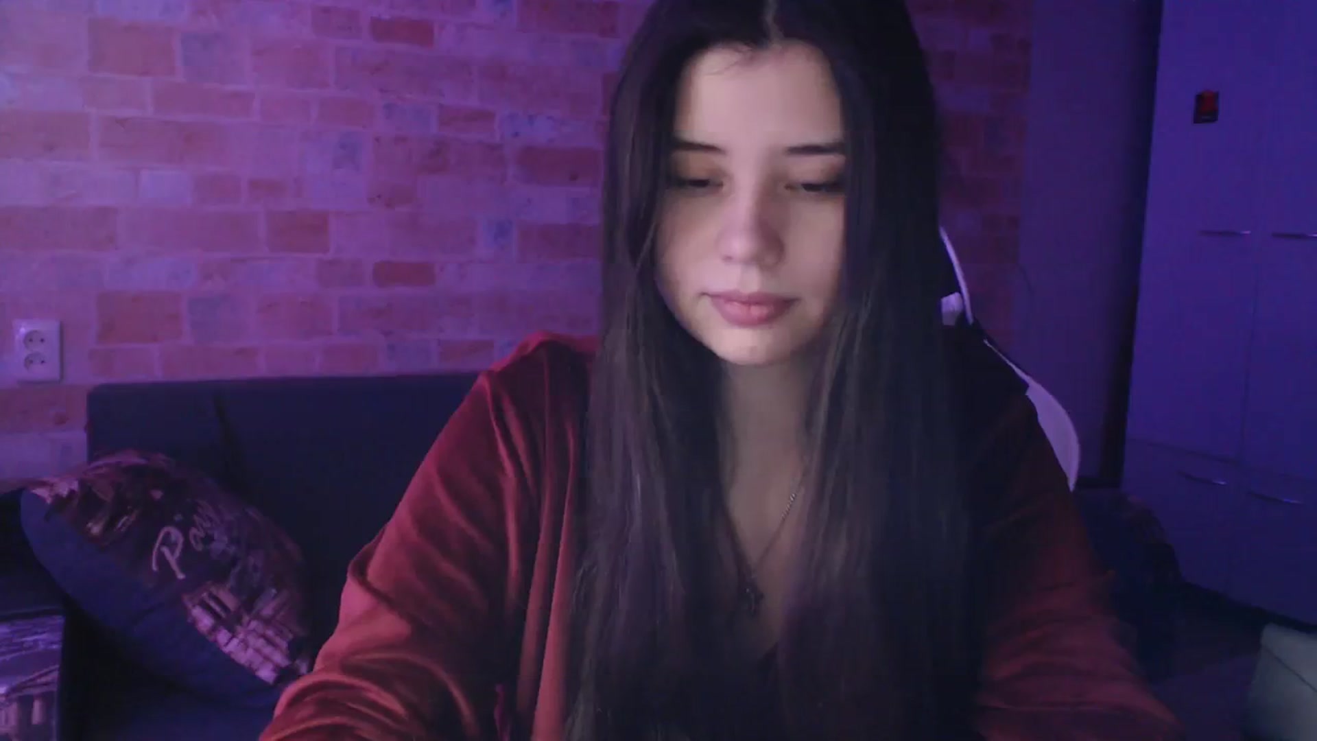 Gallery image thumbnail from Moon_light23's myfreecams stream on, 12/10/2023, 19:49 image 20 of 20