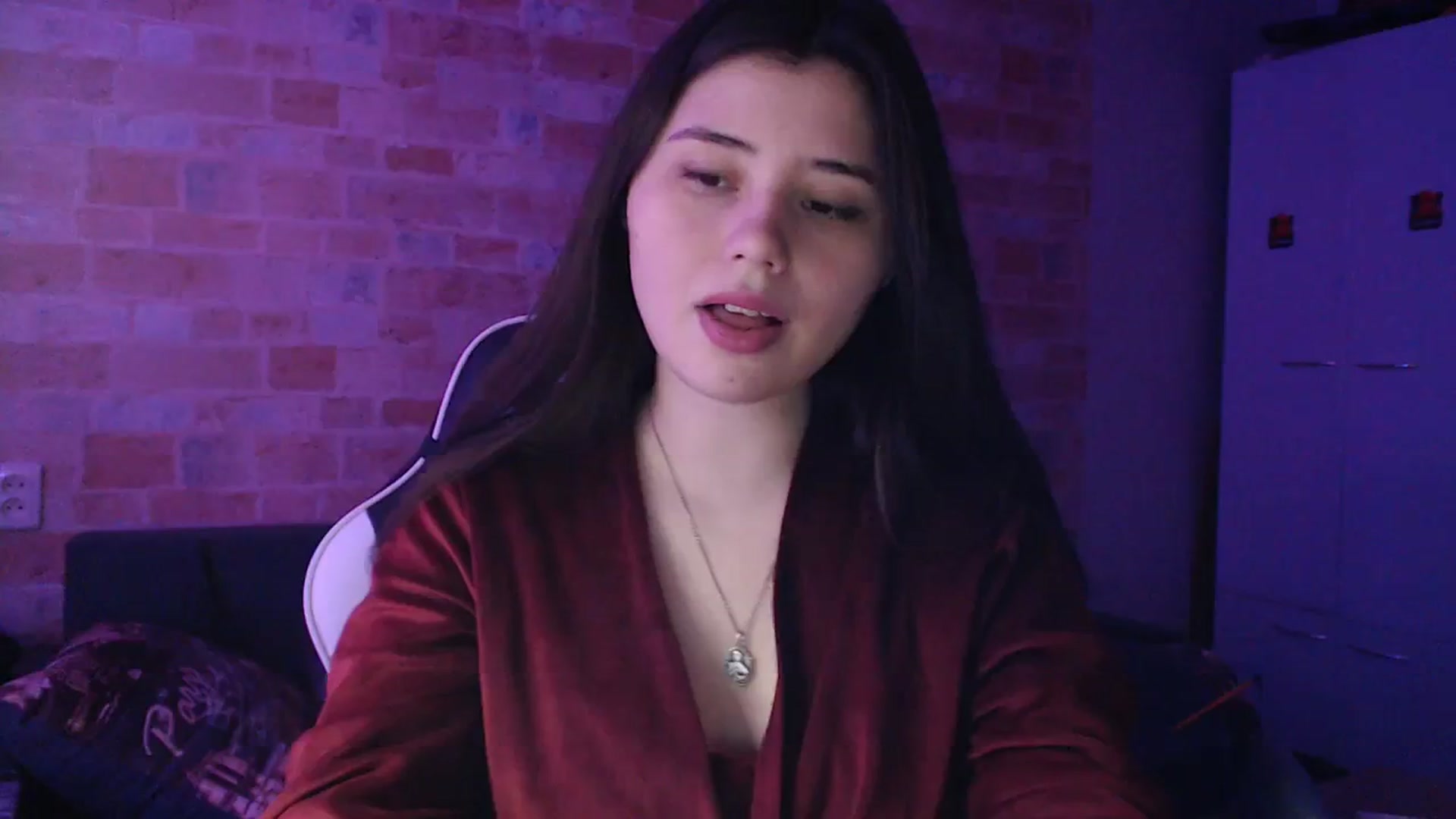 Gallery image thumbnail from Moon_light23's myfreecams stream on, 12/17/2023, 20:12 image 14 of 20