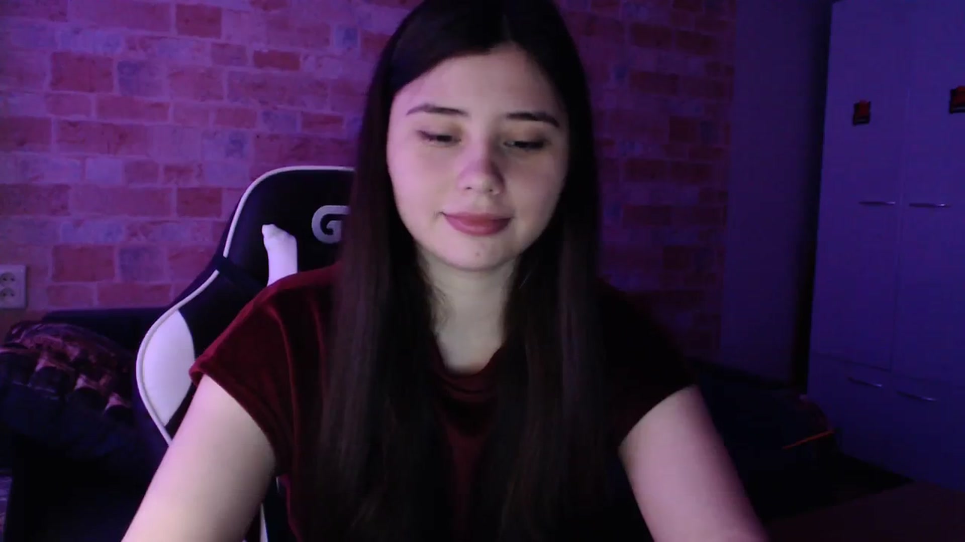 Gallery image thumbnail from Moon_light23's myfreecams stream on, 12/20/2023, 20:15 image 3 of 20