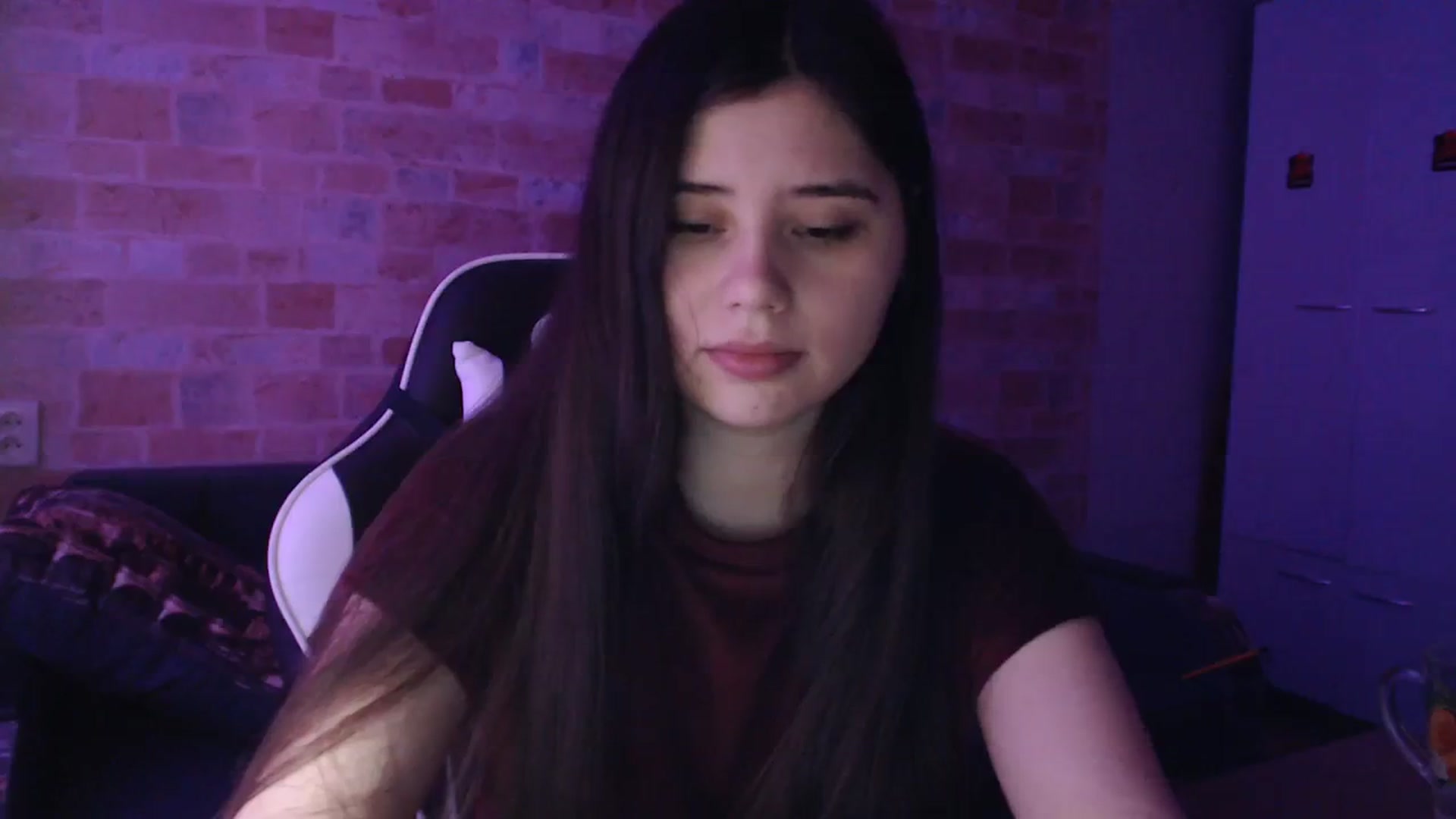 Gallery image thumbnail from Moon_light23's myfreecams stream on, 12/20/2023, 20:15 image 19 of 20