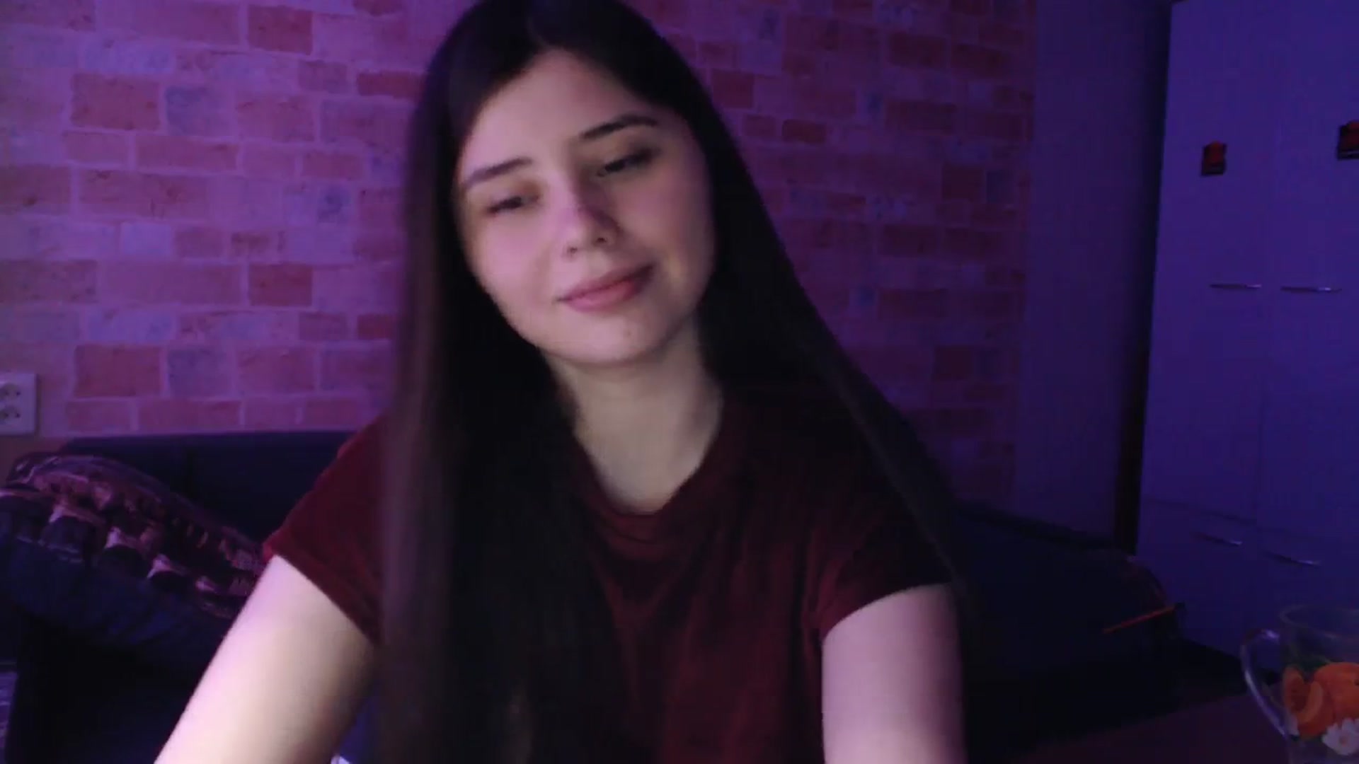 Gallery image thumbnail from Moon_light23's myfreecams stream on, 12/20/2023, 20:45 image 2 of 20