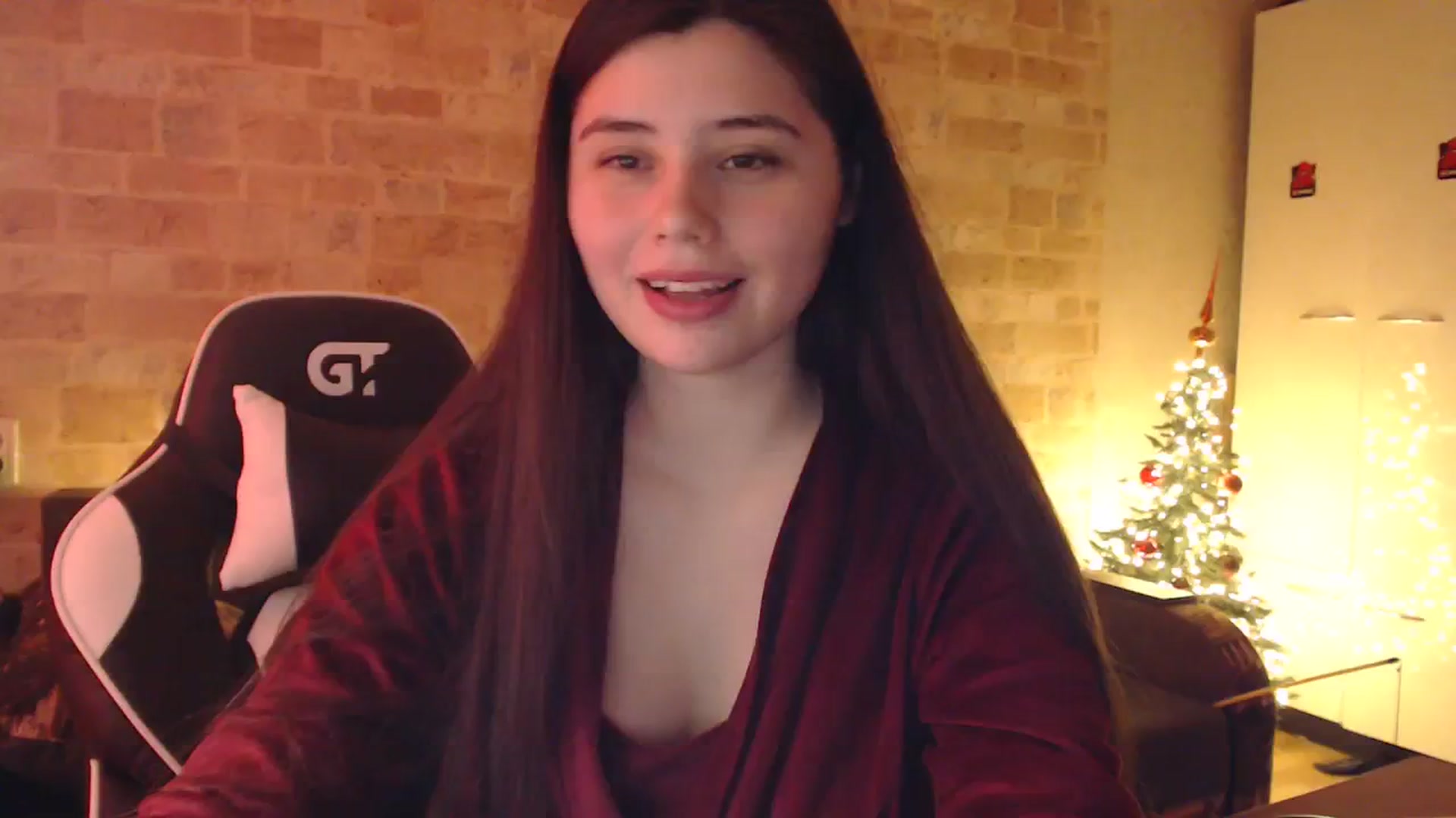 Gallery image thumbnail from Moon_light23's myfreecams stream on, 12/30/2023, 20:38 image 14 of 20