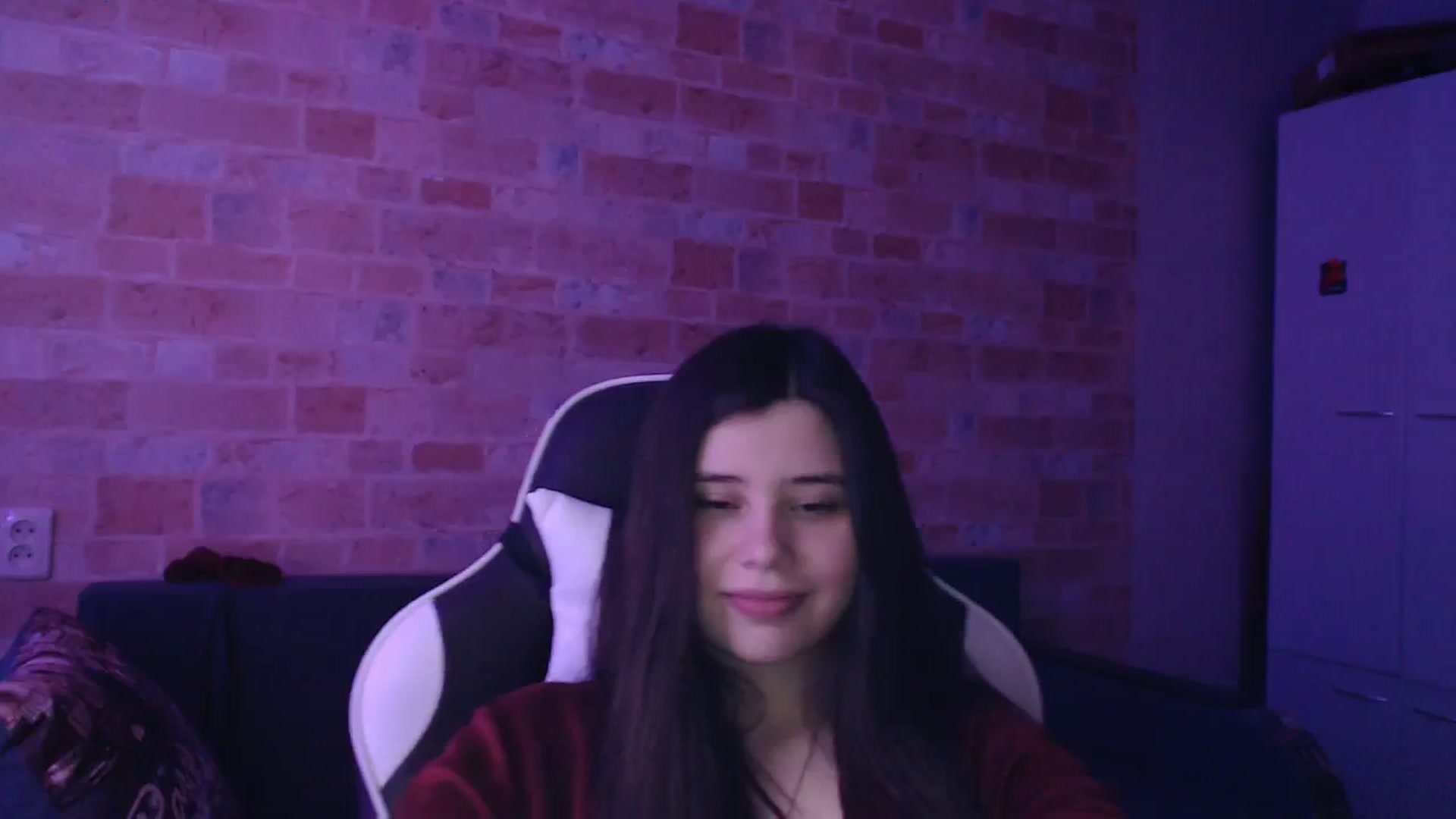 Gallery image thumbnail from Moon_light23's myfreecams stream on, 02/06/2024, 20:22 image 17 of 20