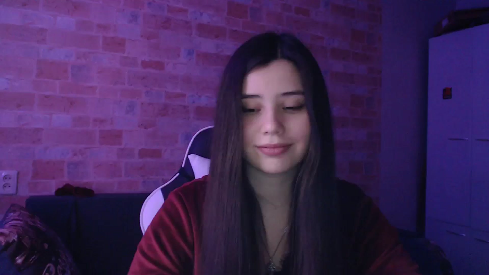 Gallery image thumbnail from Moon_light23's myfreecams stream on, 02/06/2024, 20:22 image 10 of 20
