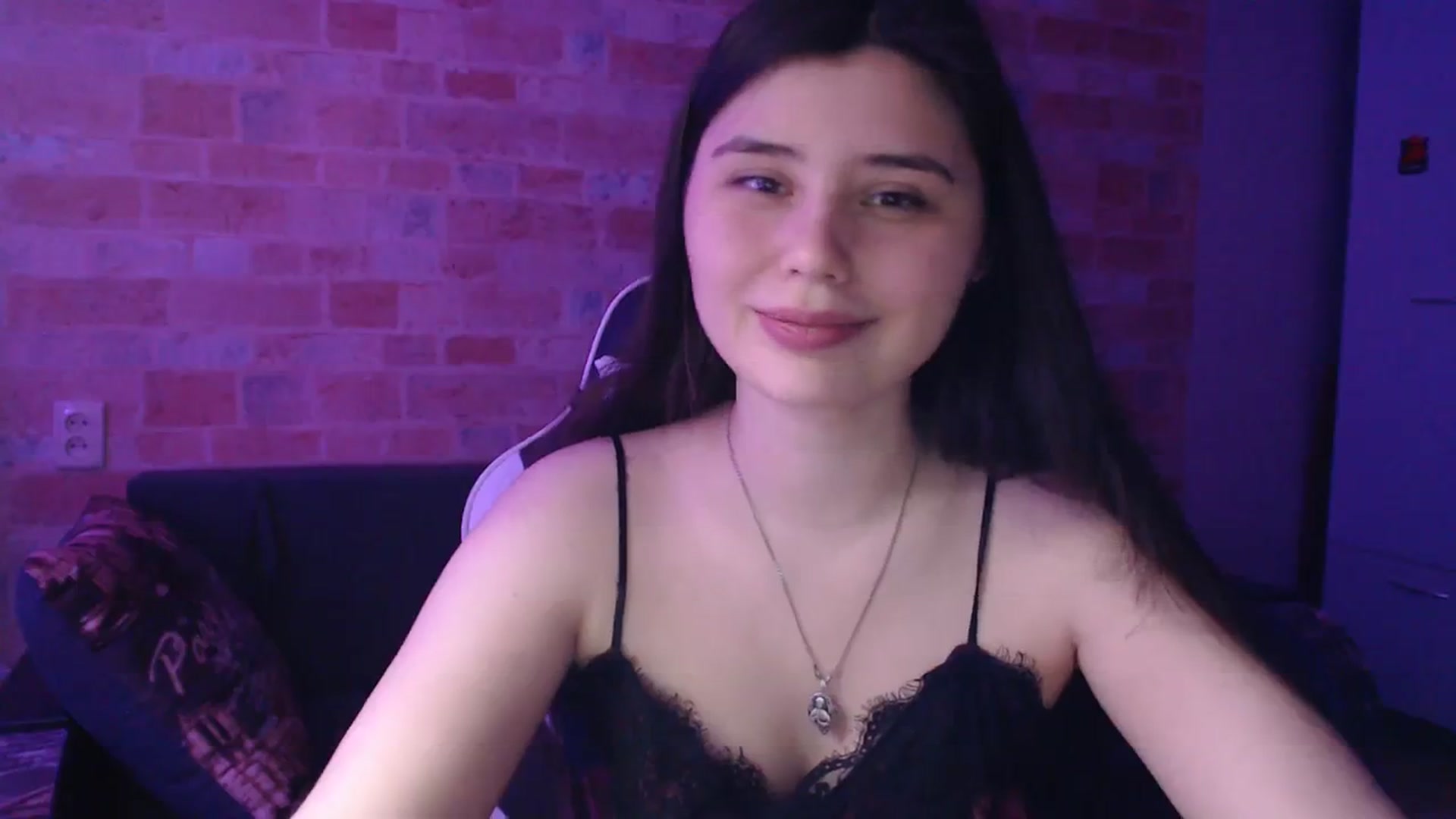 Gallery image thumbnail from Moon_light23's myfreecams stream on, 02/11/2024, 20:48 image 15 of 20