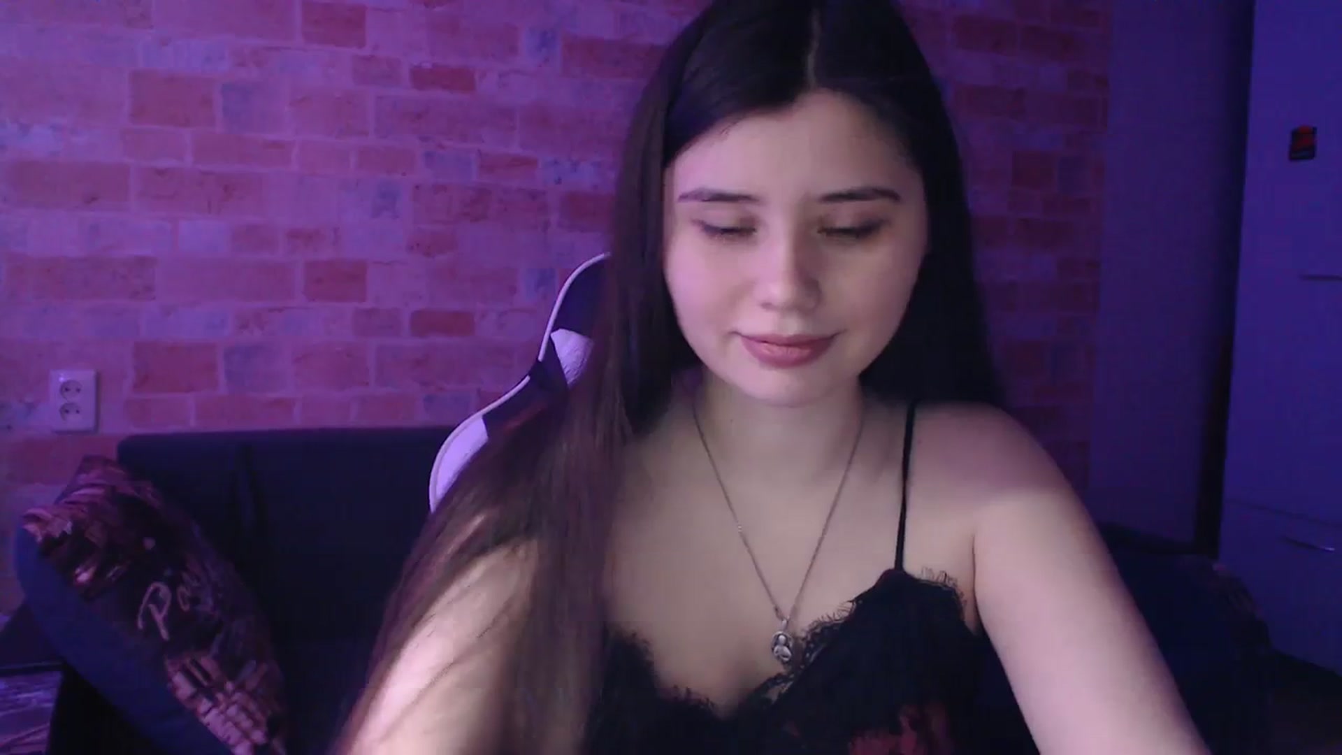 Gallery image thumbnail from Moon_light23's myfreecams stream on, 02/11/2024, 20:48 image 13 of 20