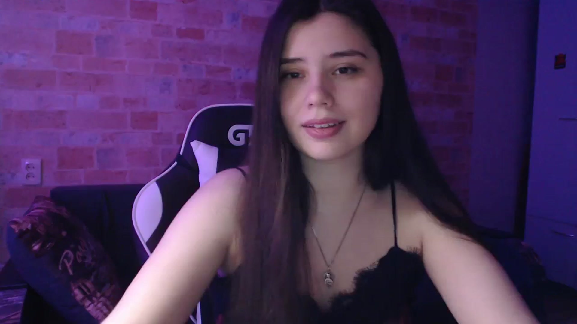Gallery image thumbnail from Moon_light23's myfreecams stream on, 02/11/2024, 20:48 image 4 of 20