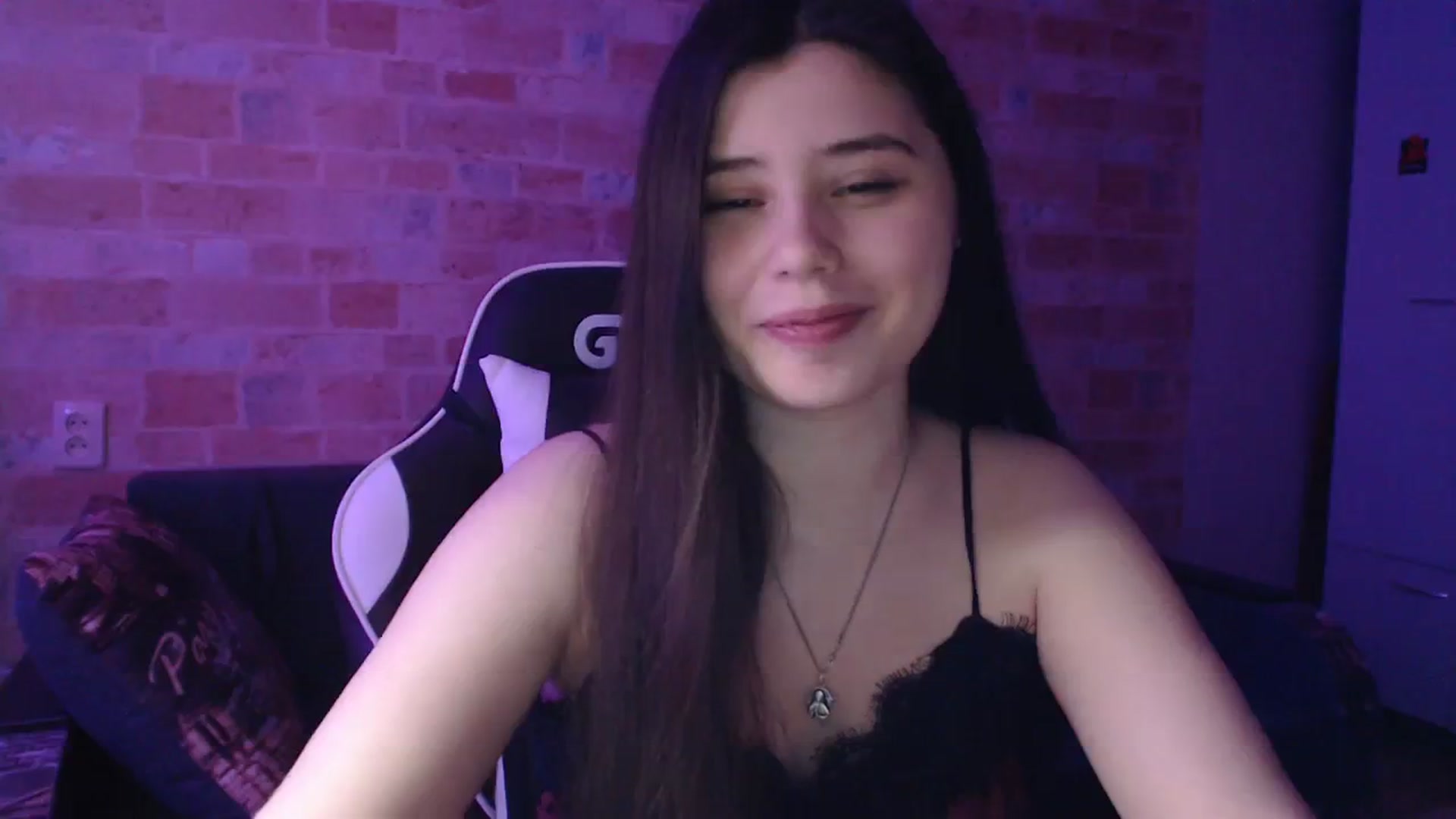 Gallery image thumbnail from Moon_light23's myfreecams stream on, 02/11/2024, 20:48 image 5 of 20