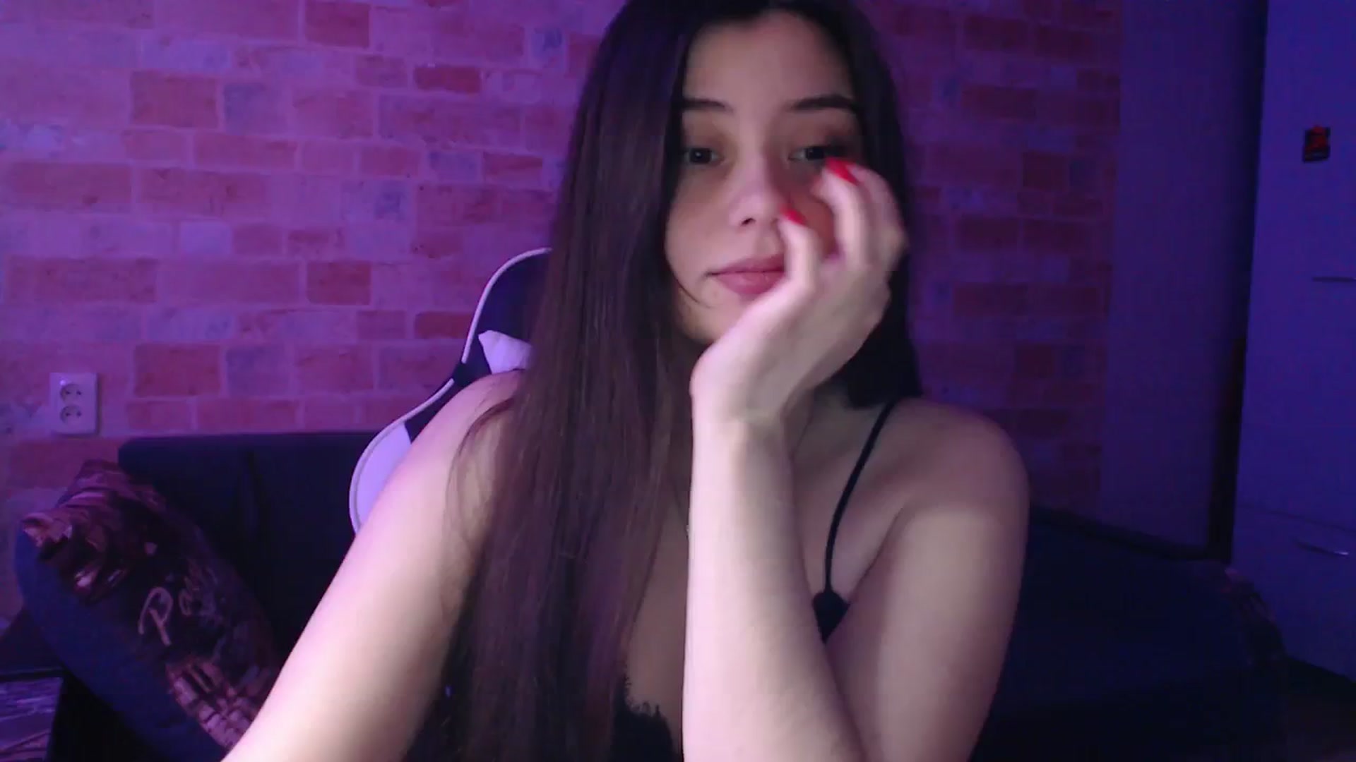 Gallery image thumbnail from Moon_light23's myfreecams stream on, 02/11/2024, 20:48 image 1 of 20
