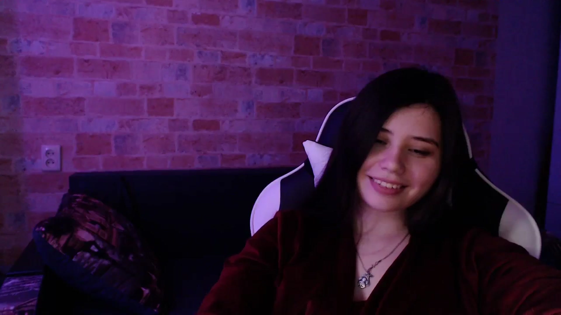 Gallery image thumbnail from Moon_light23's myfreecams stream on, 03/03/2024, 20:58 image 16 of 20
