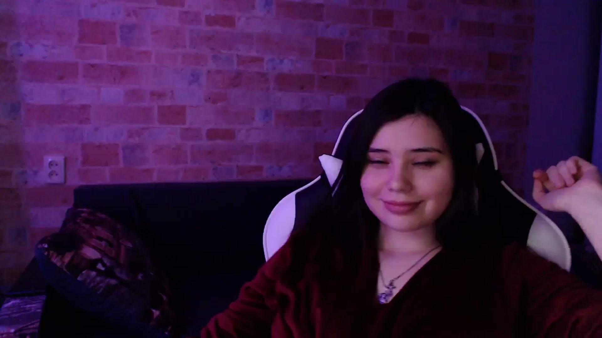 Gallery image thumbnail from Moon_light23's myfreecams stream on, 03/03/2024, 20:58 image 15 of 20