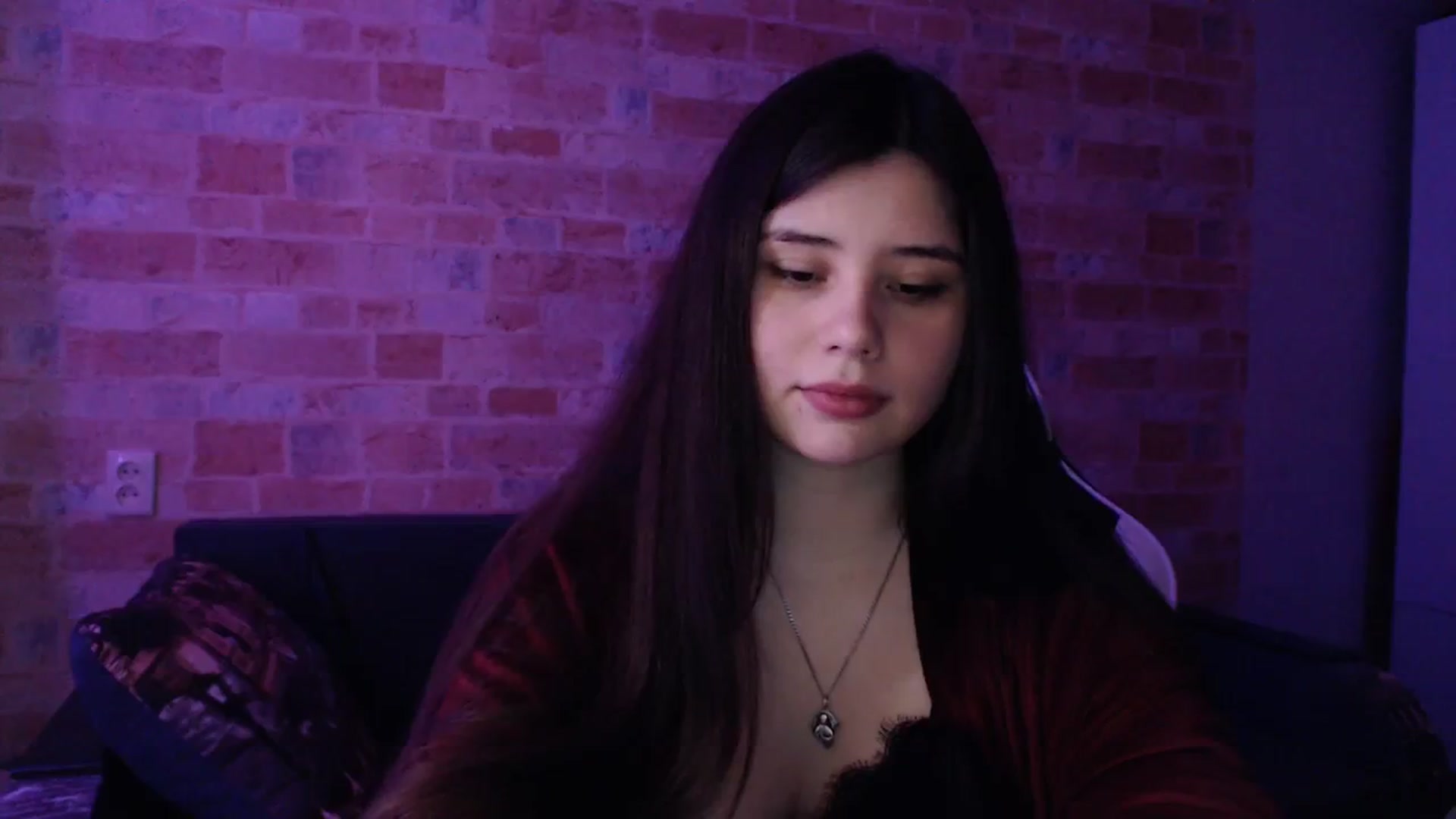 Gallery image thumbnail from Moon_light23's myfreecams stream on, 03/06/2024, 20:22 image 17 of 20