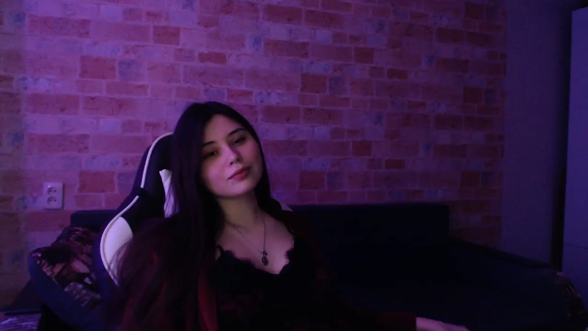 Gallery image thumbnail from Moon_light23's myfreecams stream on, 03/06/2024, 20:22 image 11 of 20