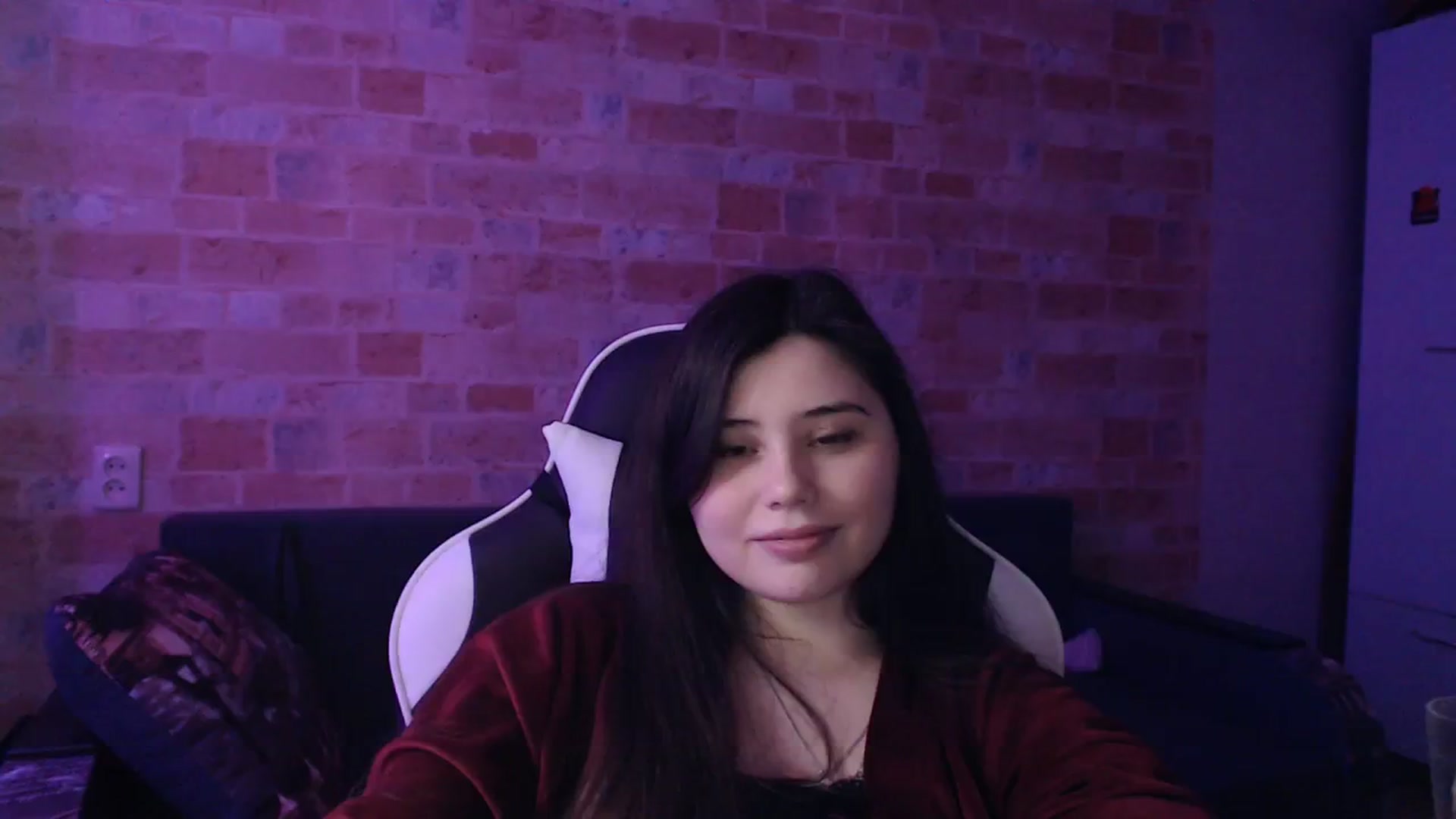 Gallery image thumbnail from Moon_light23's myfreecams stream on, 03/13/2024, 20:14 image 20 of 20