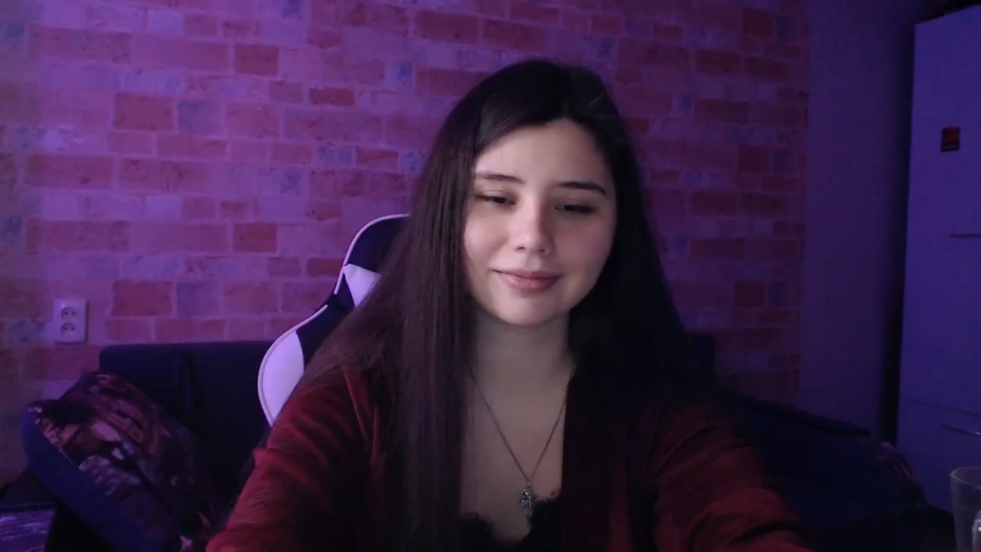 Gallery image thumbnail from Moon_light23's myfreecams stream on, 03/13/2024, 20:14 image 10 of 20