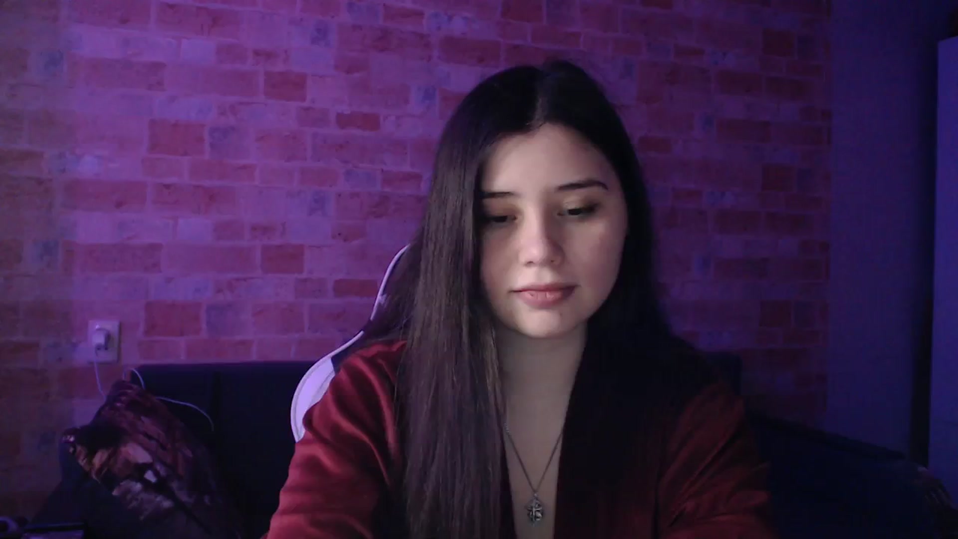 Gallery image thumbnail from Moon_light23's myfreecams stream on, 04/06/2024, 19:41 image 1 of 20