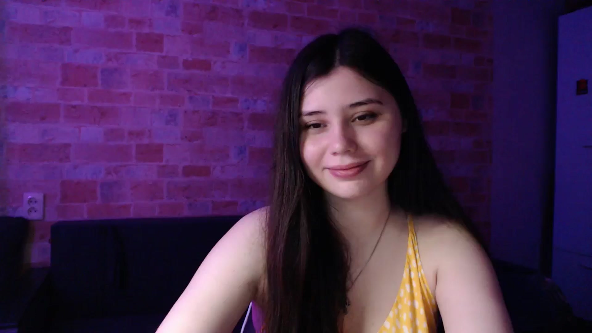 Gallery image thumbnail from Moon_light23's myfreecams stream on, 04/16/2024, 19:29 image 1 of 20