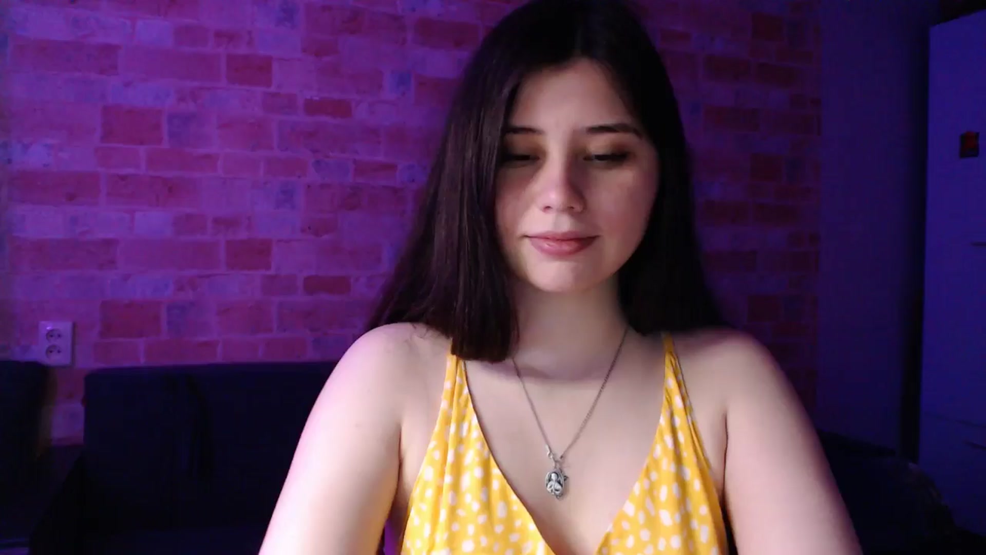 Gallery image thumbnail from Moon_light23's myfreecams stream on, 04/16/2024, 19:29 image 12 of 20