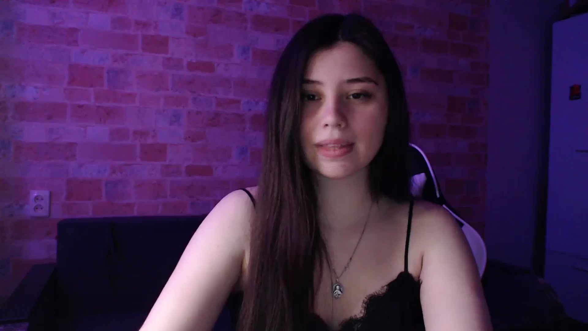 Gallery image thumbnail from Moon_light23's myfreecams stream on, 04/23/2024, 18:08 image 18 of 20