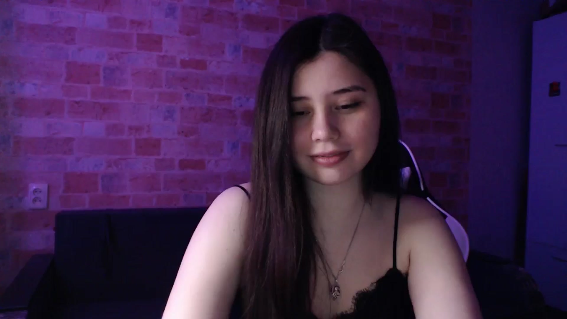 Gallery image thumbnail from Moon_light23's myfreecams stream on, 04/23/2024, 18:08 image 19 of 20