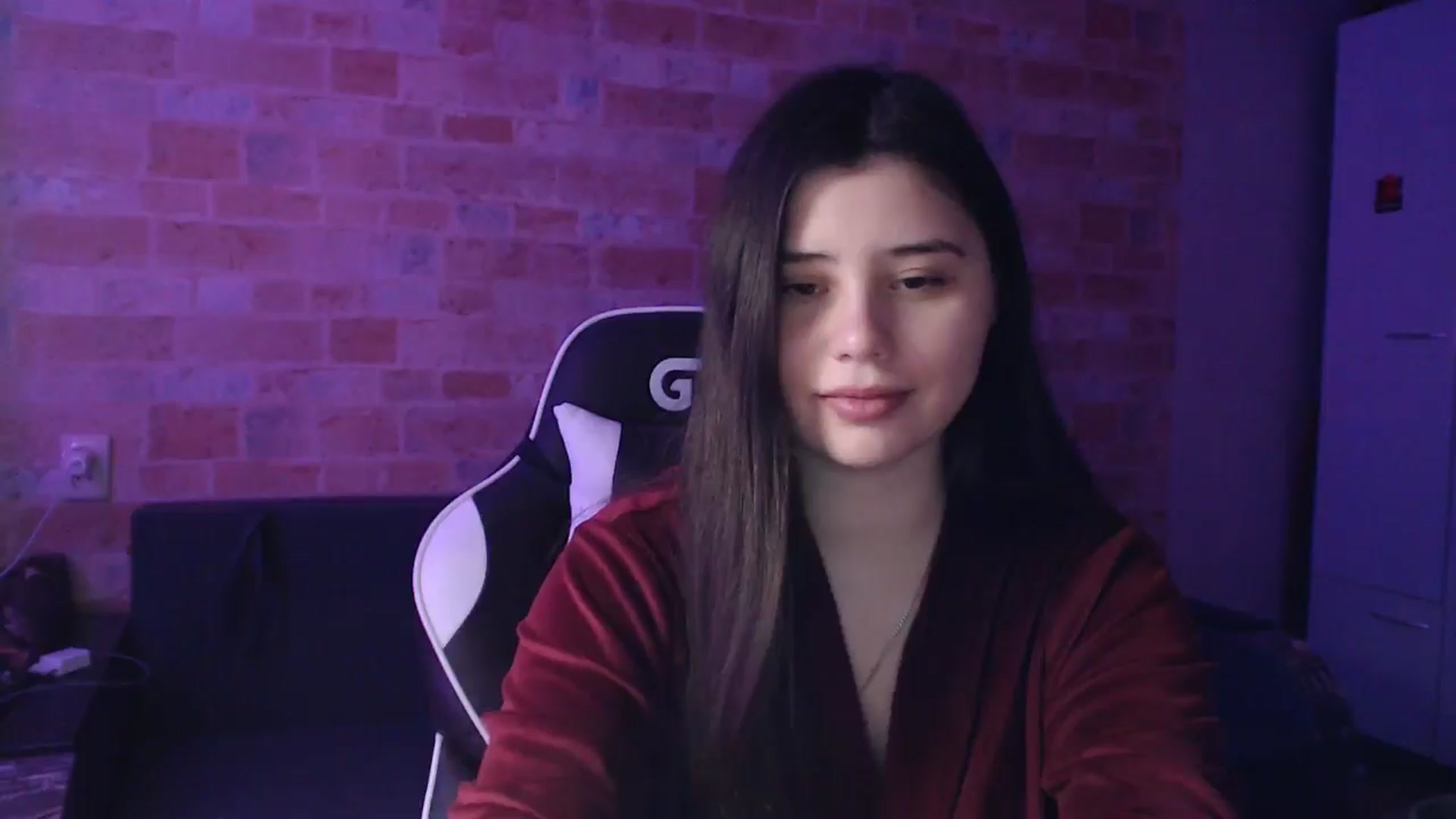 Gallery image thumbnail from Moon_light23's myfreecams stream on, 05/08/2024, 19:32 image 9 of 20