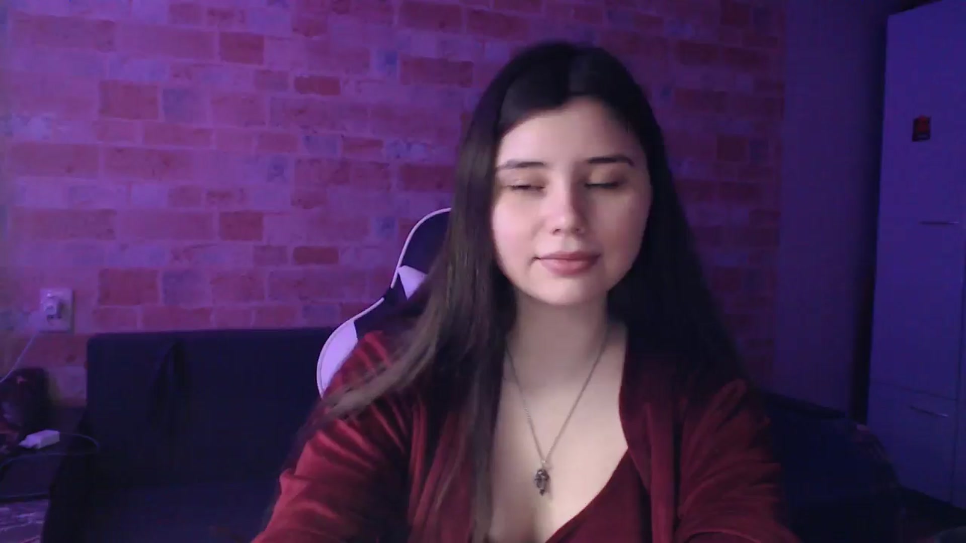 Gallery image thumbnail from Moon_light23's myfreecams stream on, 05/08/2024, 19:32 image 15 of 20