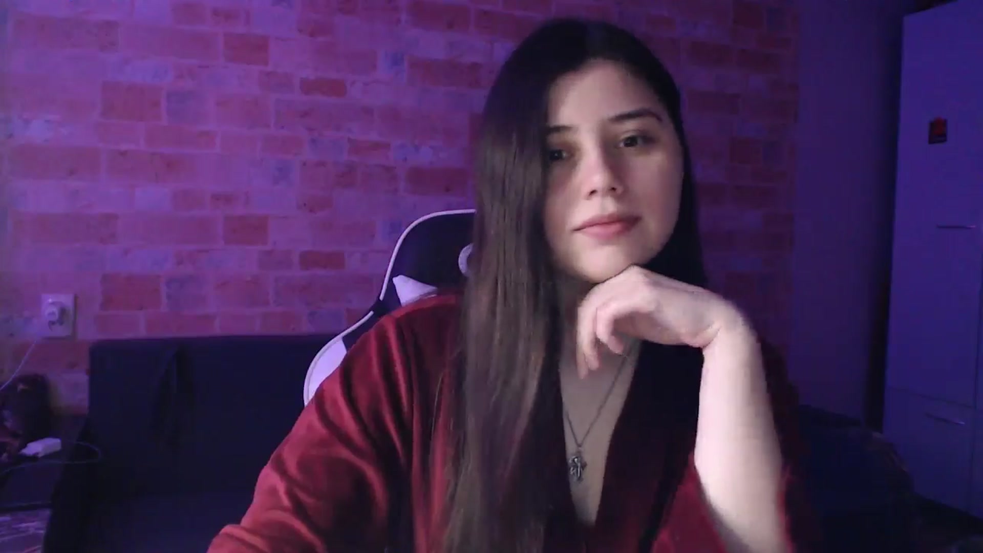 Gallery image thumbnail from Moon_light23's myfreecams stream on, 05/08/2024, 19:32 image 8 of 20