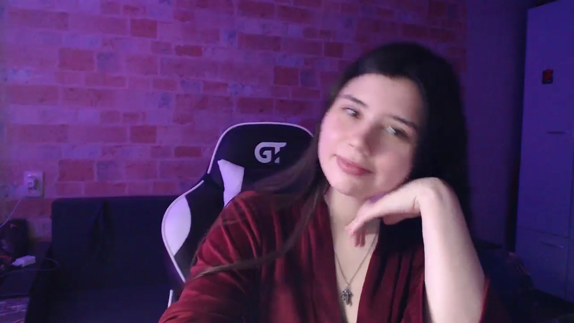 Gallery image thumbnail from Moon_light23's myfreecams stream on, 05/08/2024, 19:32 image 12 of 20