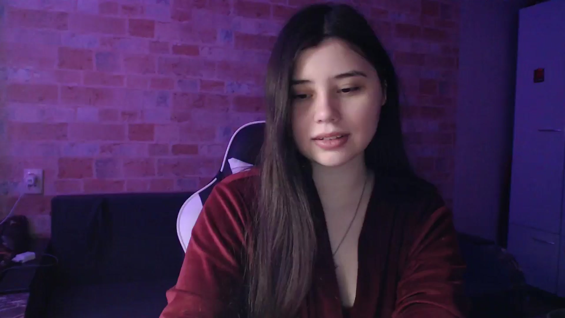 Gallery image thumbnail from Moon_light23's myfreecams stream on, 05/08/2024, 19:32 image 2 of 20