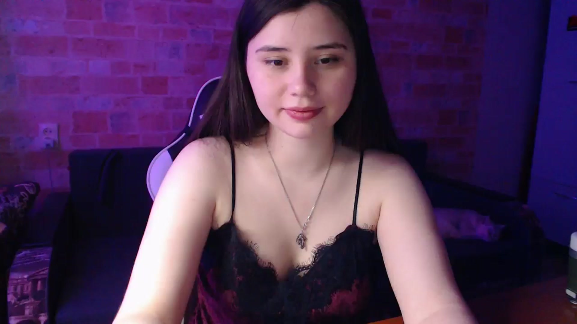 Gallery image thumbnail from Moon_light23's myfreecams stream on, 05/25/2024, 19:14 image 5 of 20