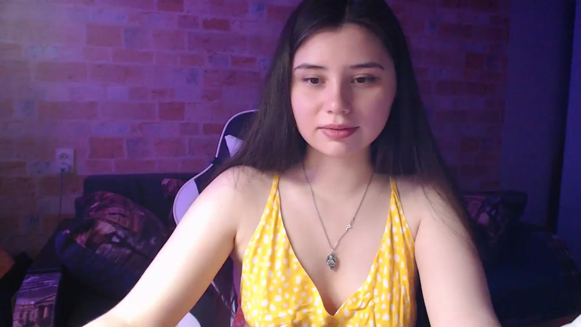 Gallery image thumbnail from Moon_light23's myfreecams stream on, 06/09/2024, 18:17 image 5 of 20