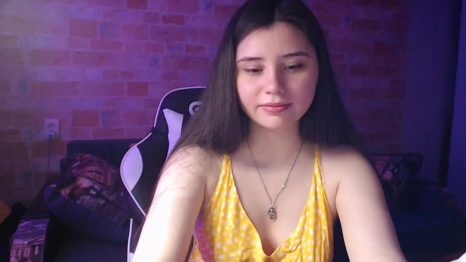 Gallery image thumbnail from Moon_light23's myfreecams stream on, 06/09/2024, 18:17 image 20 of 20