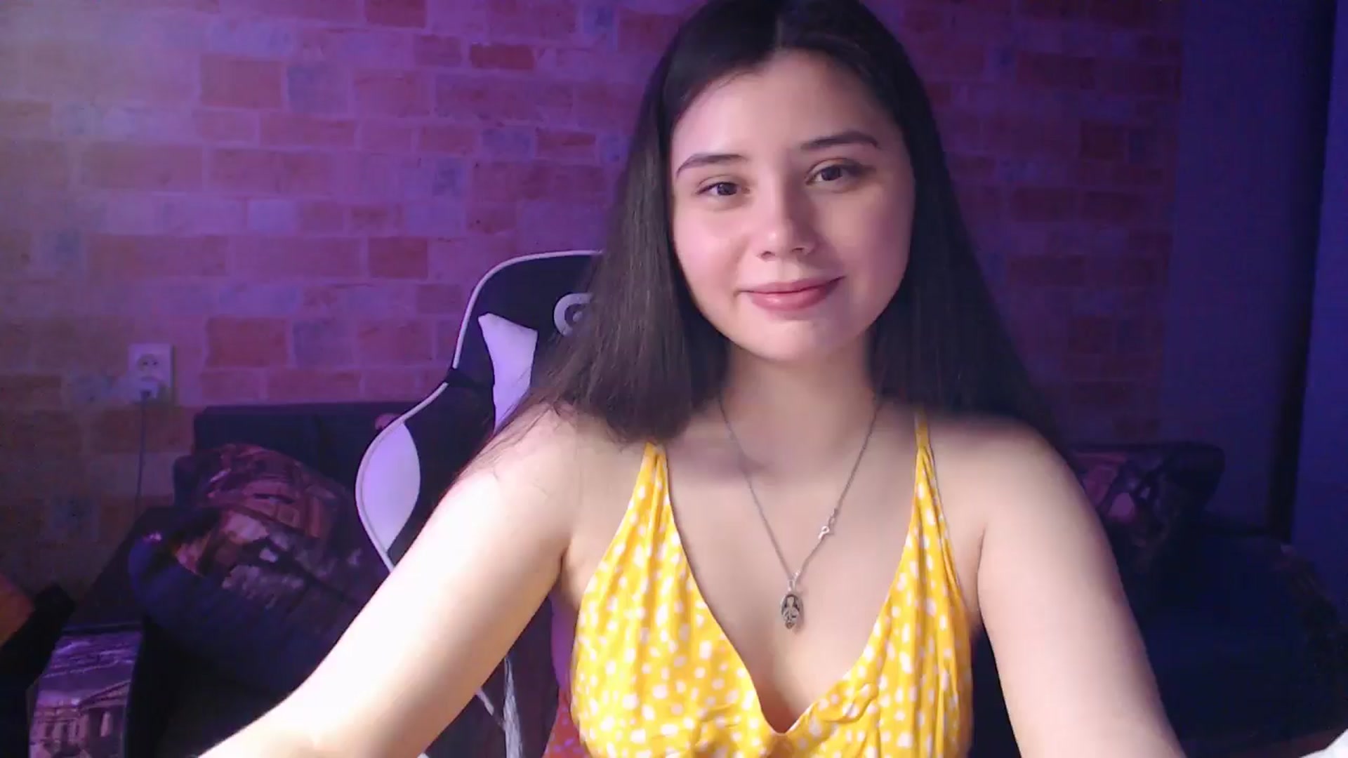 Gallery image thumbnail from Moon_light23's myfreecams stream on, 06/09/2024, 18:17 image 19 of 20