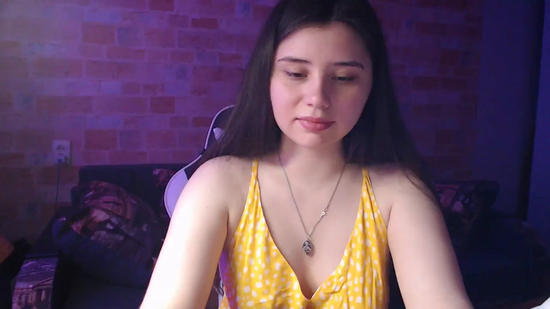 Gallery image thumbnail from Moon_light23's myfreecams stream on, 06/09/2024, 18:17 image 2 of 20