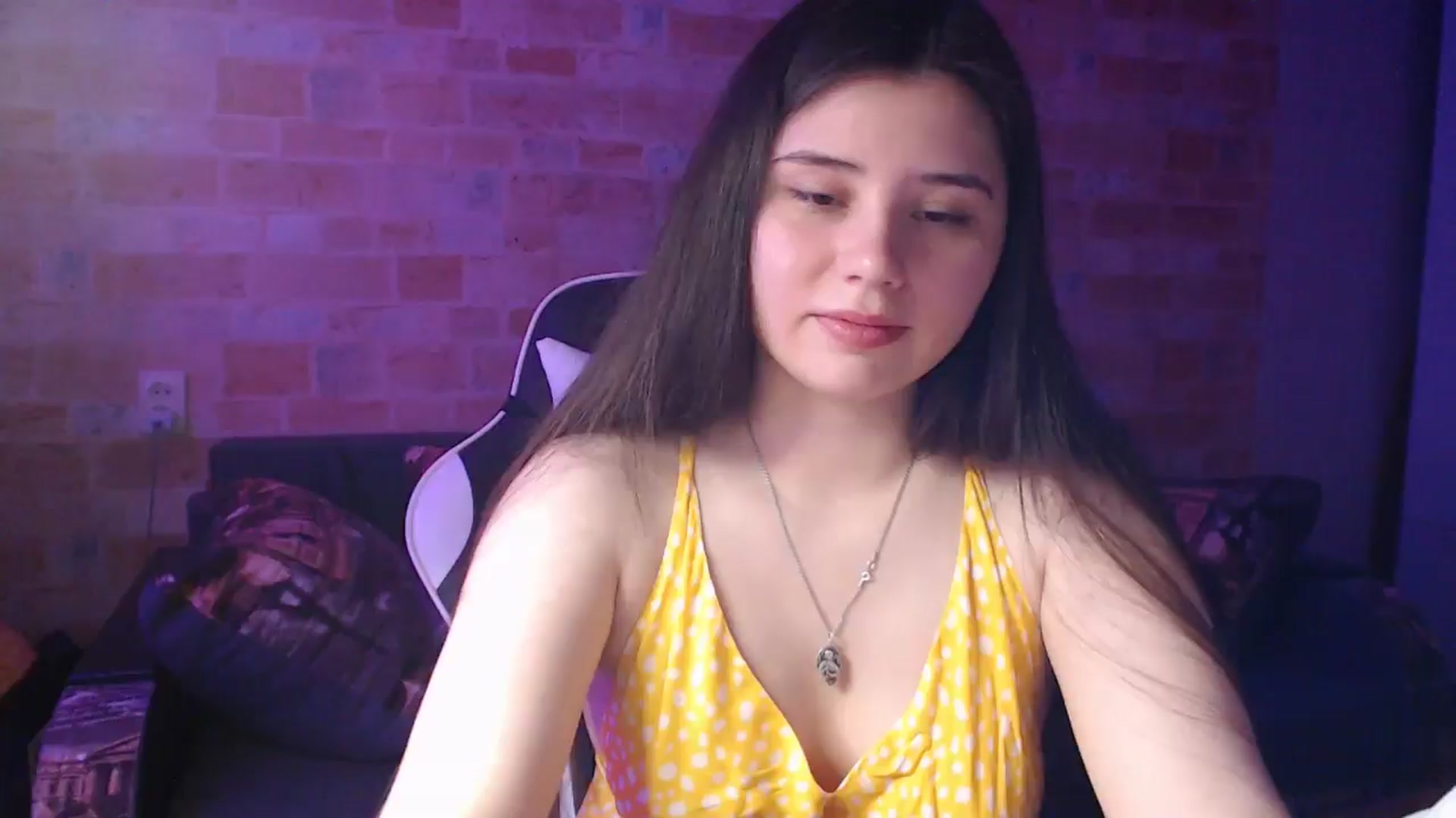 Gallery image thumbnail from Moon_light23's myfreecams stream on, 06/09/2024, 18:17 image 13 of 20