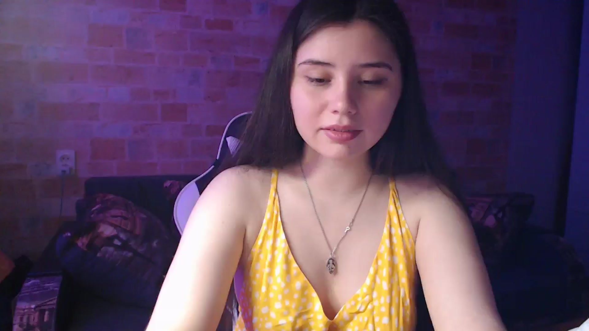 Gallery image thumbnail from Moon_light23's myfreecams stream on, 06/09/2024, 18:17 image 1 of 20