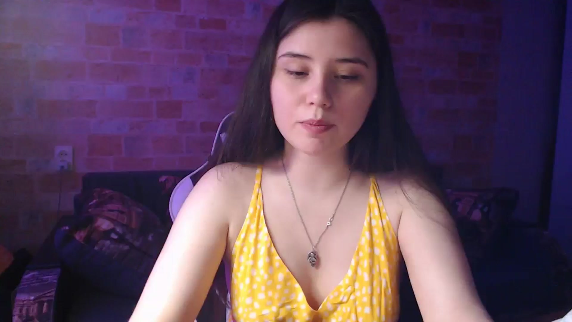 Gallery image thumbnail from Moon_light23's myfreecams stream on, 06/09/2024, 18:17 image 4 of 20