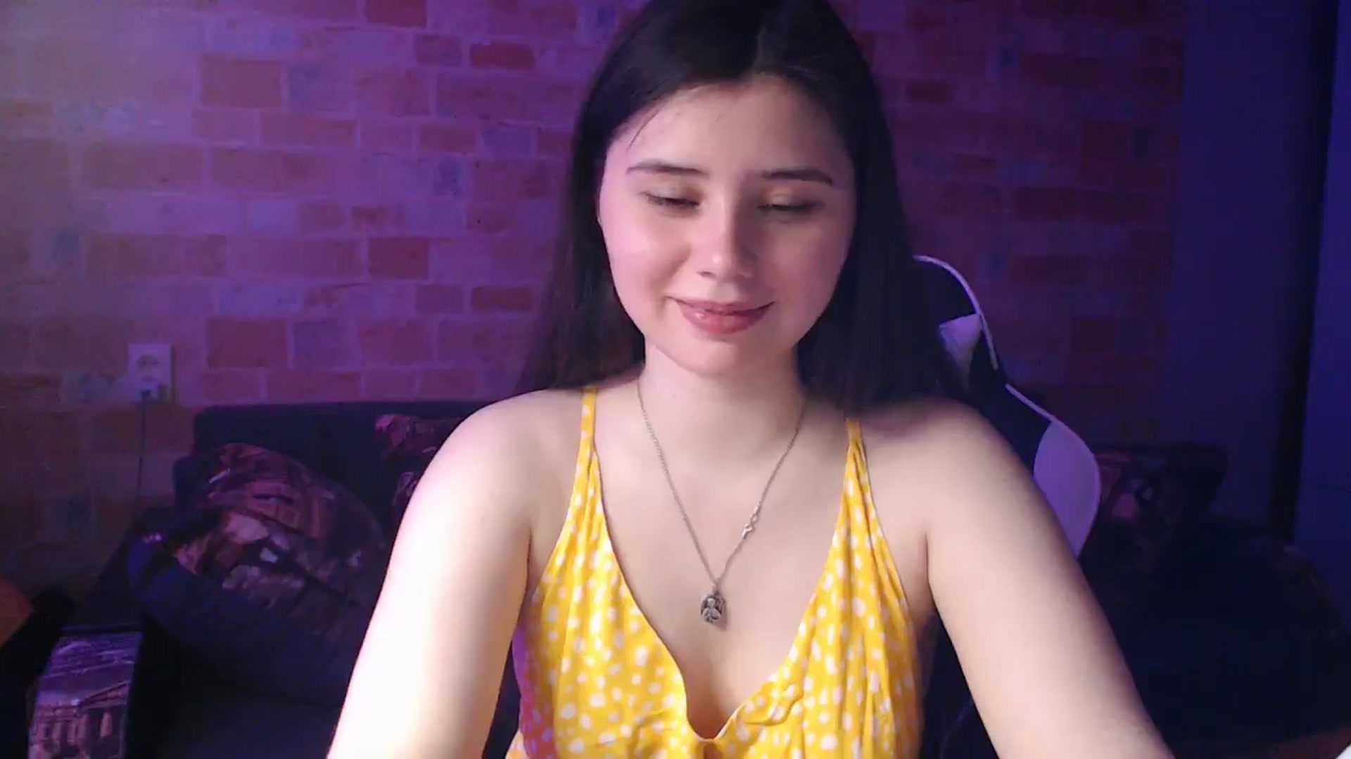 Gallery image thumbnail from Moon_light23's myfreecams stream on, 06/09/2024, 19:08 image 13 of 20