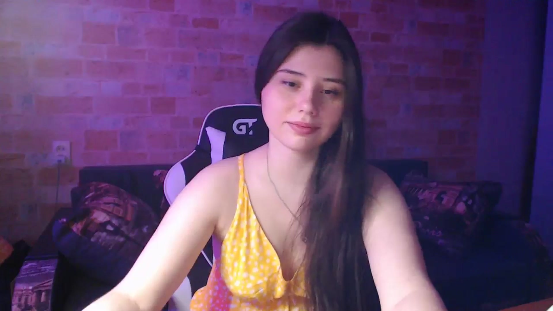 Gallery image thumbnail from Moon_light23's myfreecams stream on, 06/09/2024, 19:08 image 18 of 20