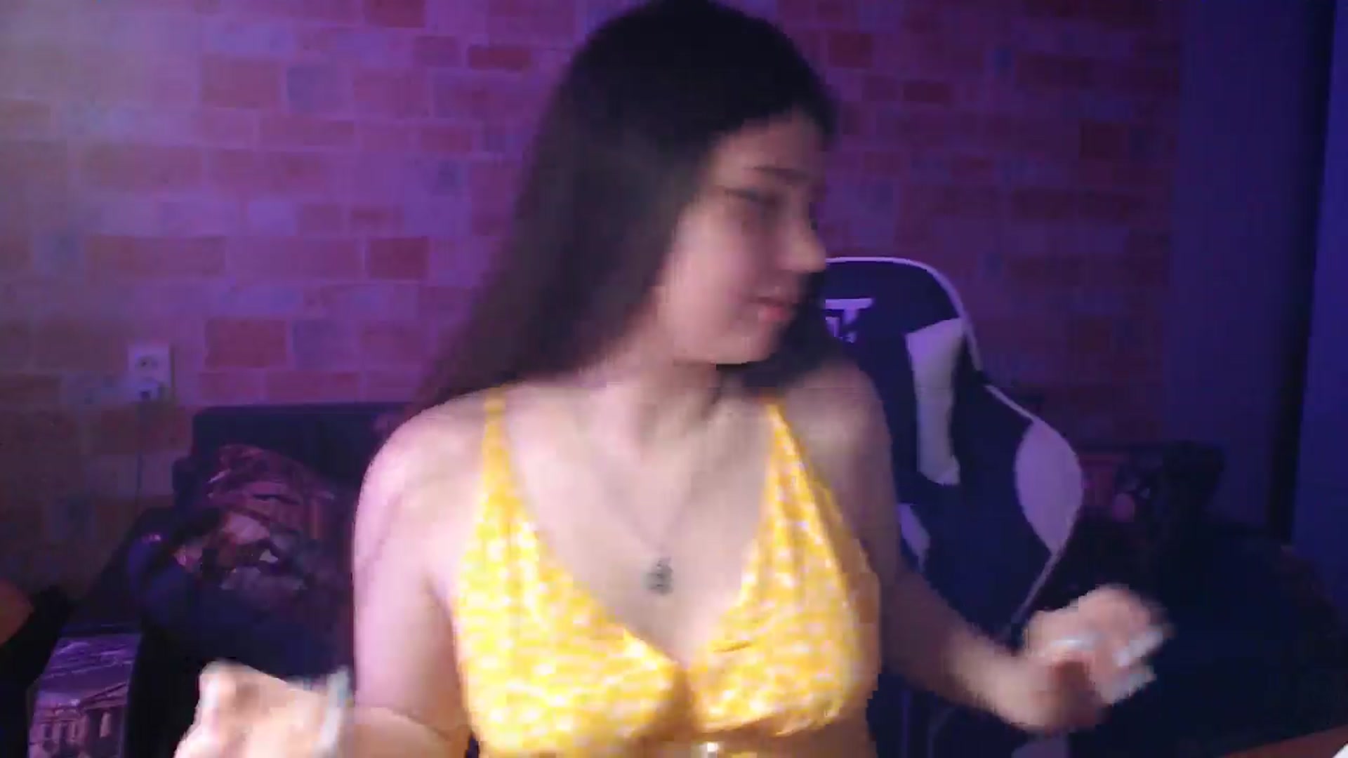 Gallery image thumbnail from Moon_light23's myfreecams stream on, 06/09/2024, 19:08 image 15 of 20