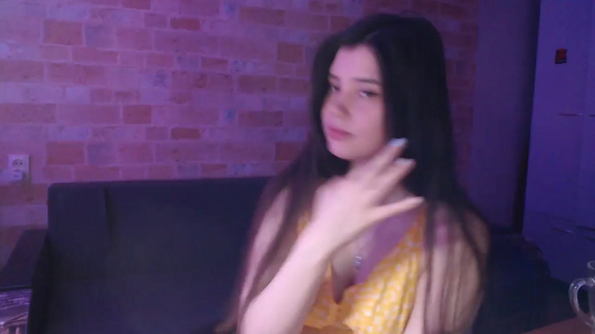 Gallery image thumbnail from Moon_light23's myfreecams stream on, 06/15/2024, 18:18 image 17 of 20