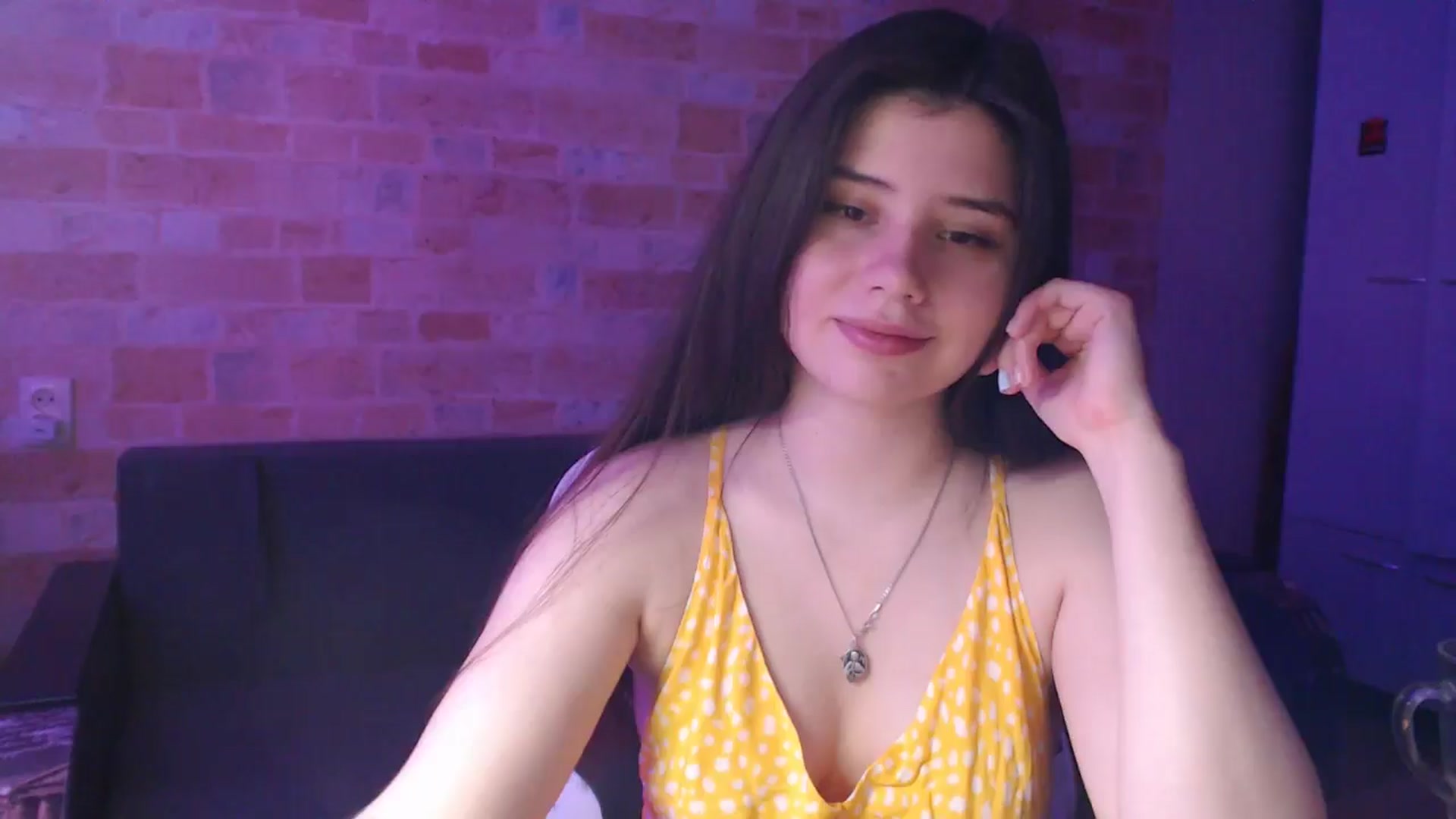 Gallery image thumbnail from Moon_light23's myfreecams stream on, 06/15/2024, 18:18 image 14 of 20