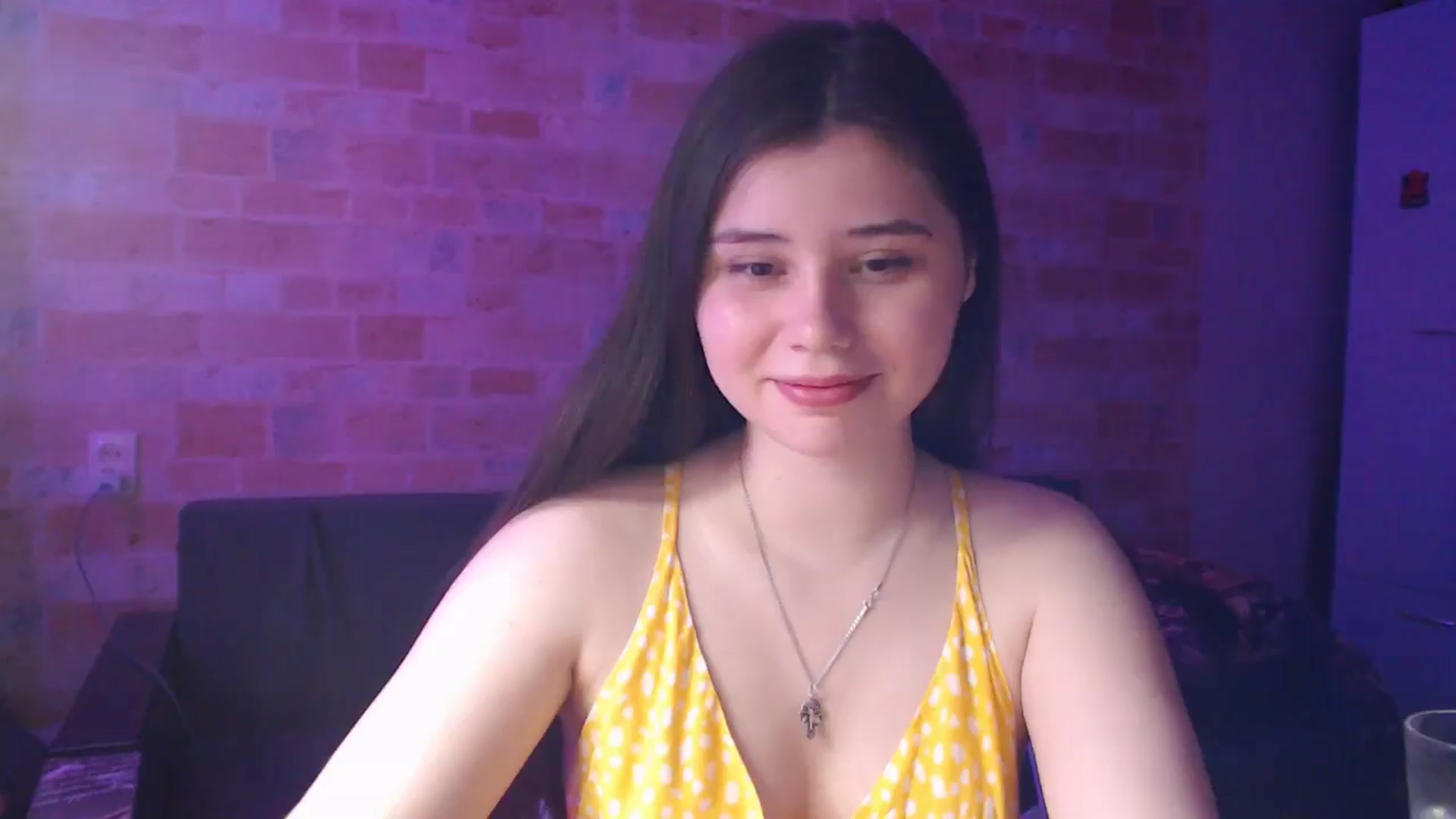 Gallery image thumbnail from Moon_light23's myfreecams stream on, 06/17/2024, 18:57 image 16 of 20