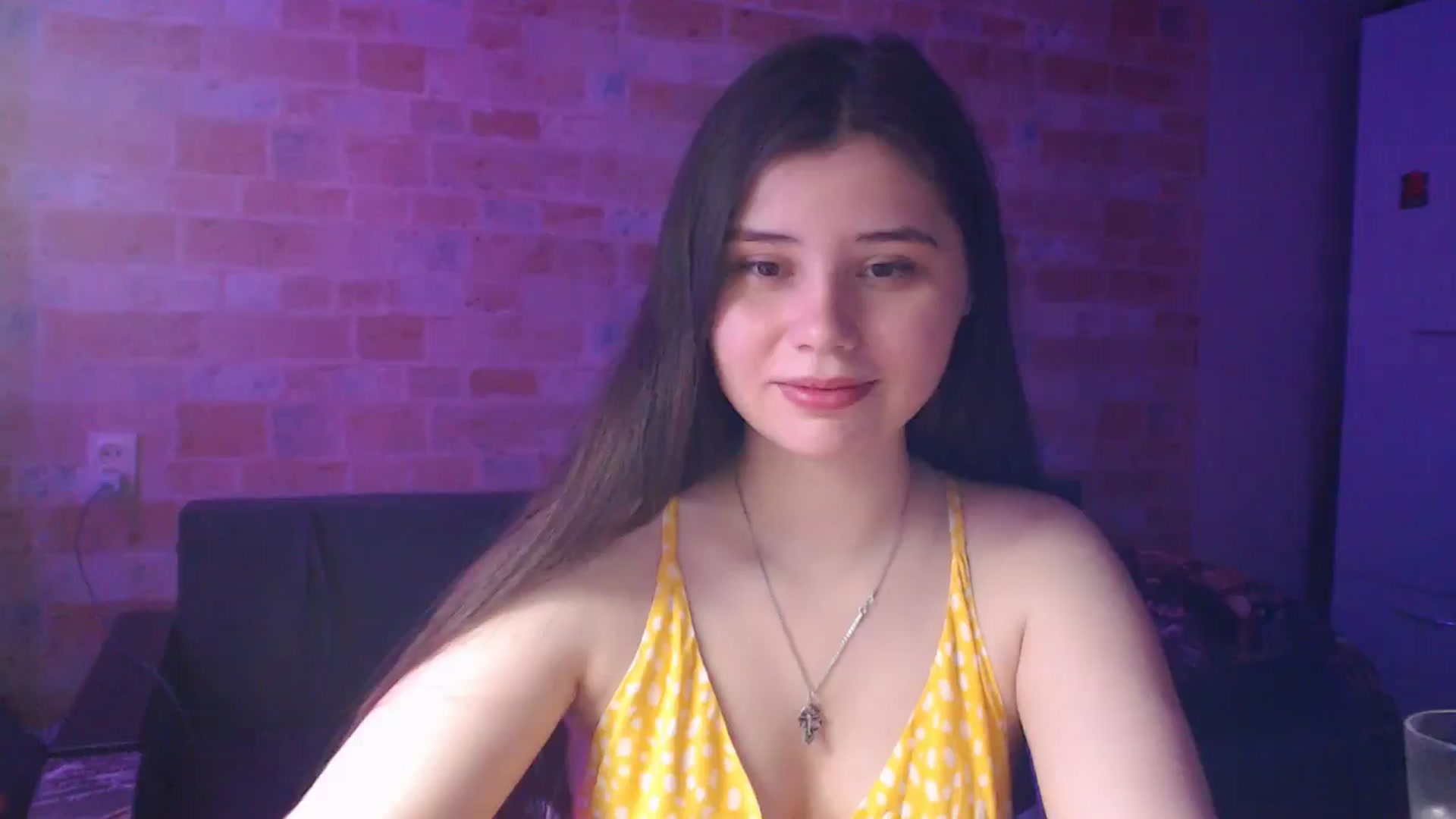 Gallery image thumbnail from Moon_light23's myfreecams stream on, 06/17/2024, 18:57 image 18 of 20